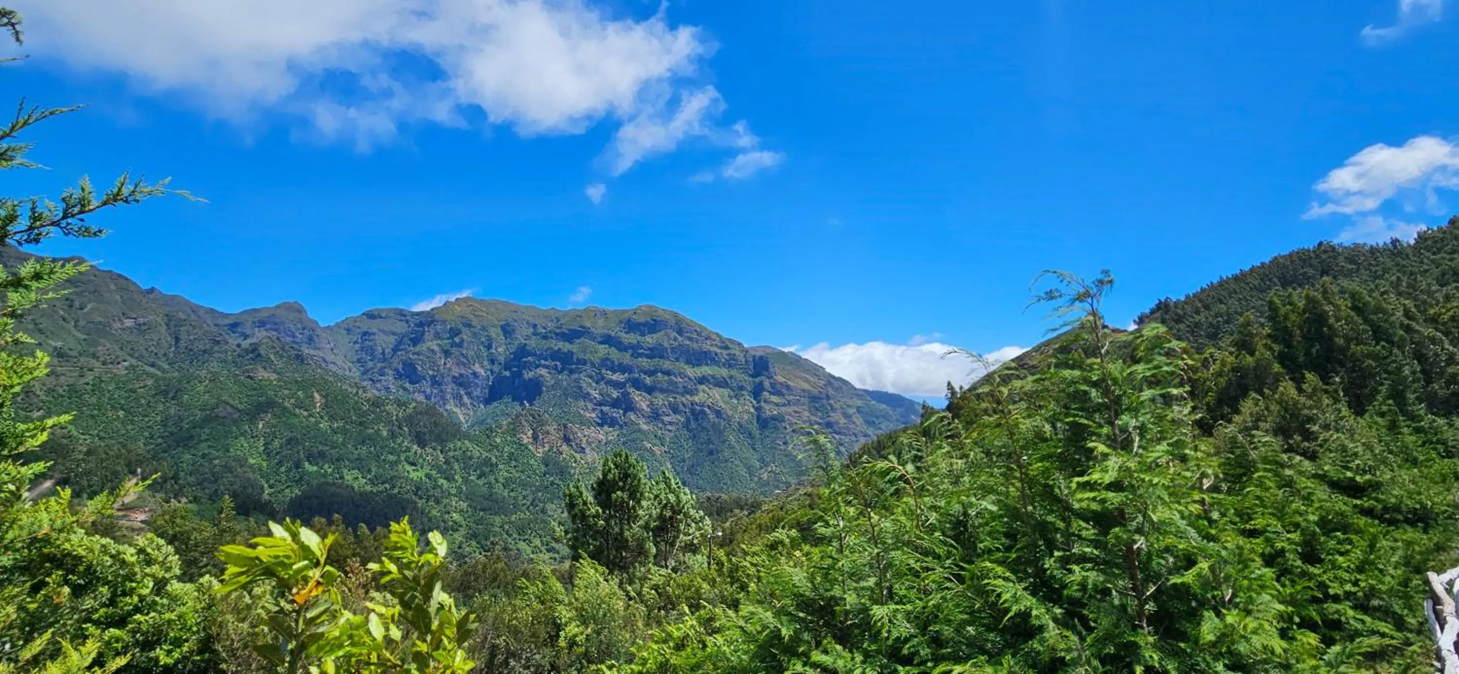 Property building in Valley View Hotel Encumeada