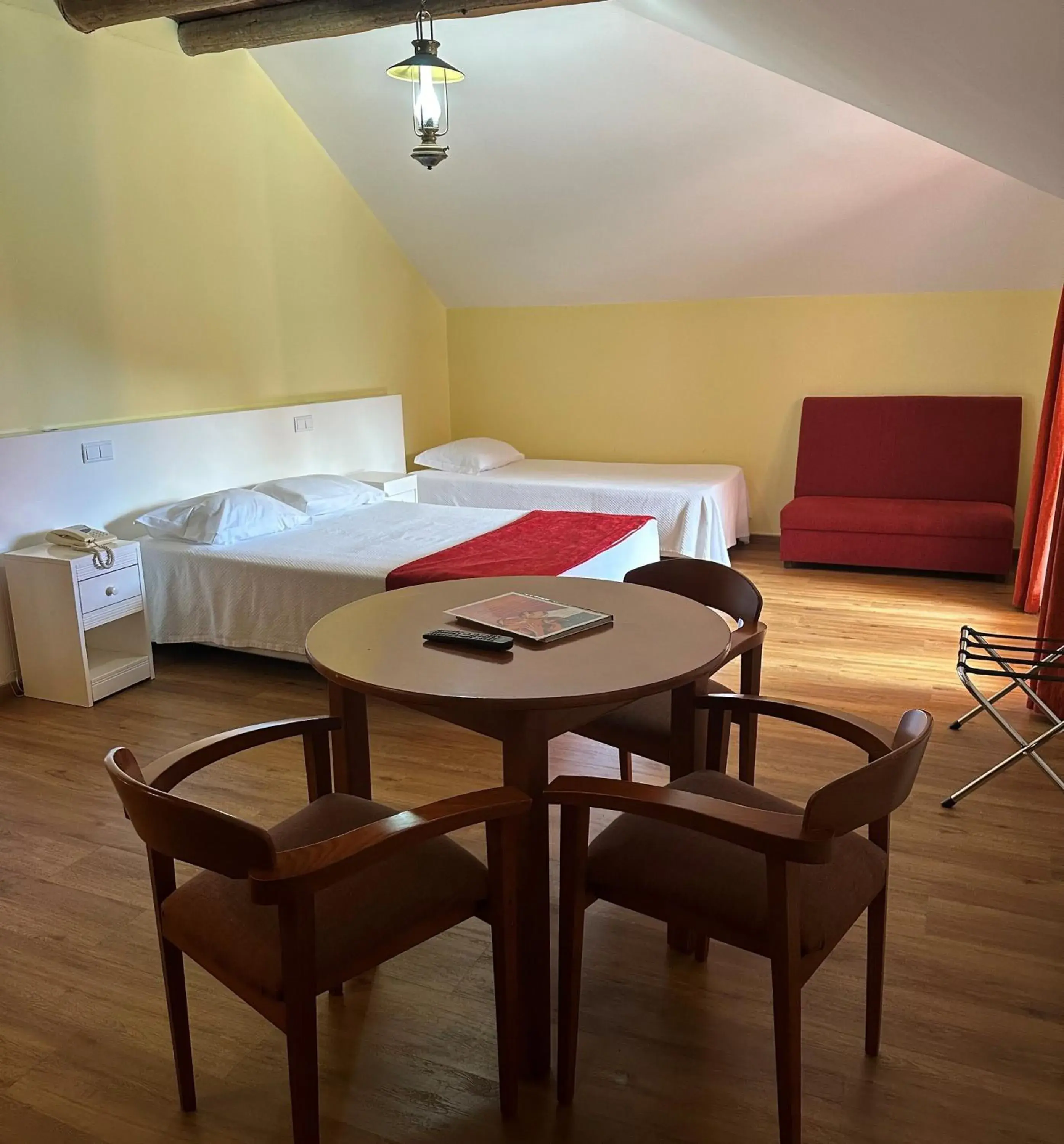 Bed in Valley View Hotel Encumeada Bed in Valley View Hotel Encumeada