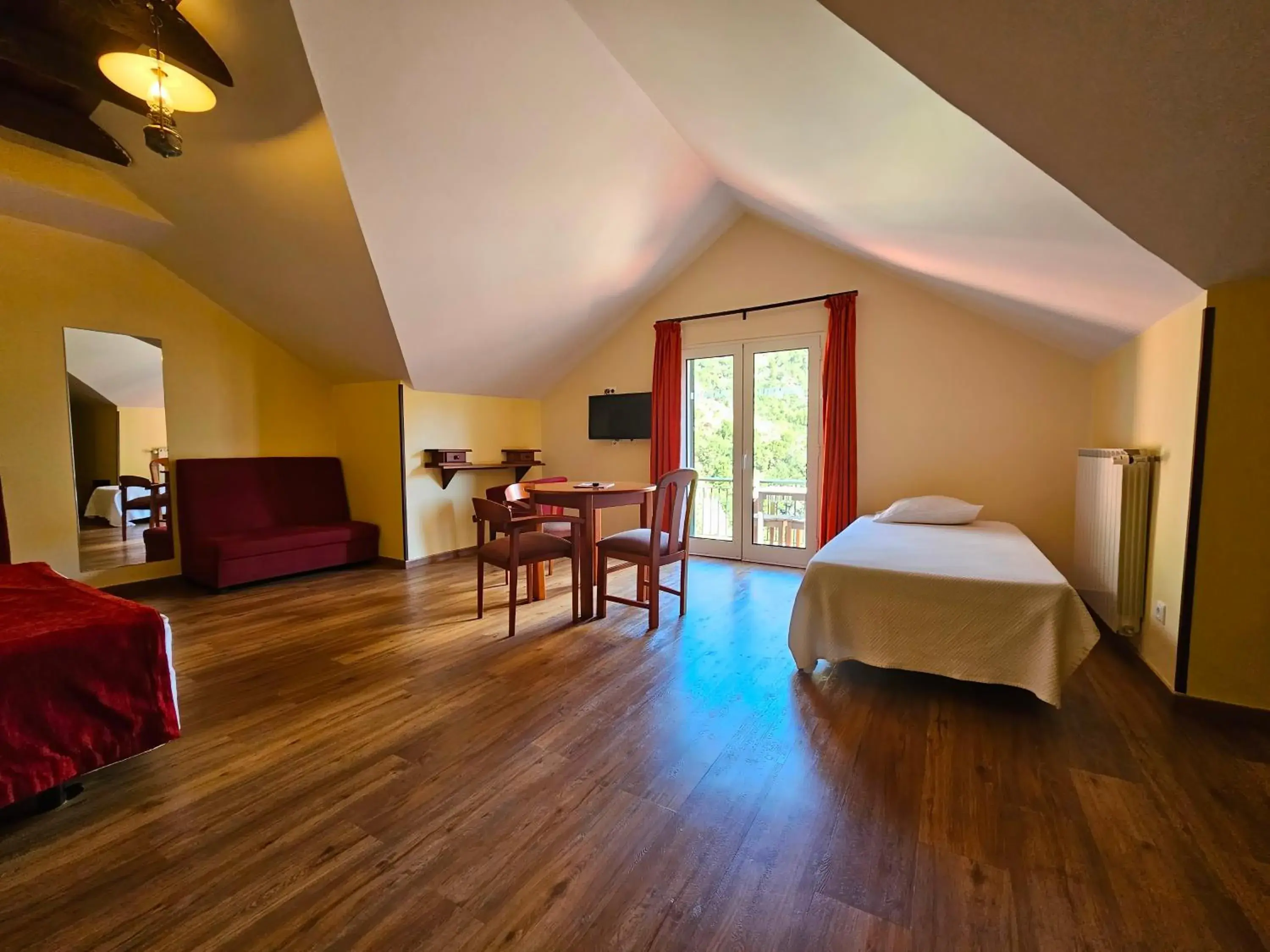 Bedroom, Bed in Valley View Hotel Encumeada Bedroom, Bed in Valley View Hotel Encumeada