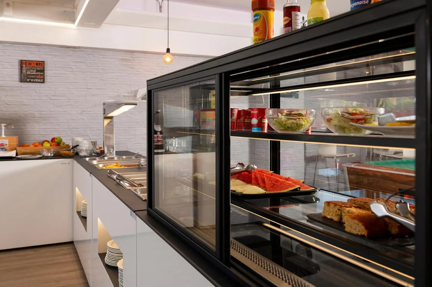 Food and drinks in Apartaments Els Llorers