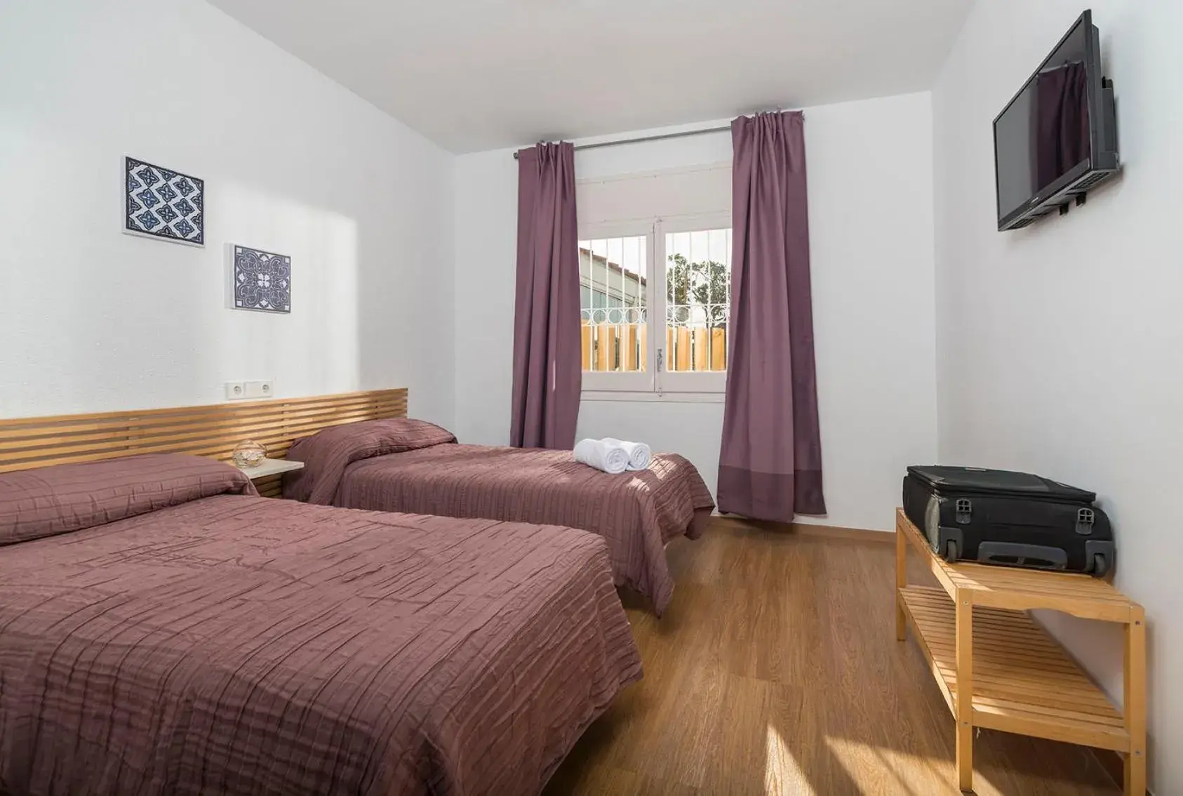 Bed in Apartaments Els Llorers Bed in Apartaments Els Llorers