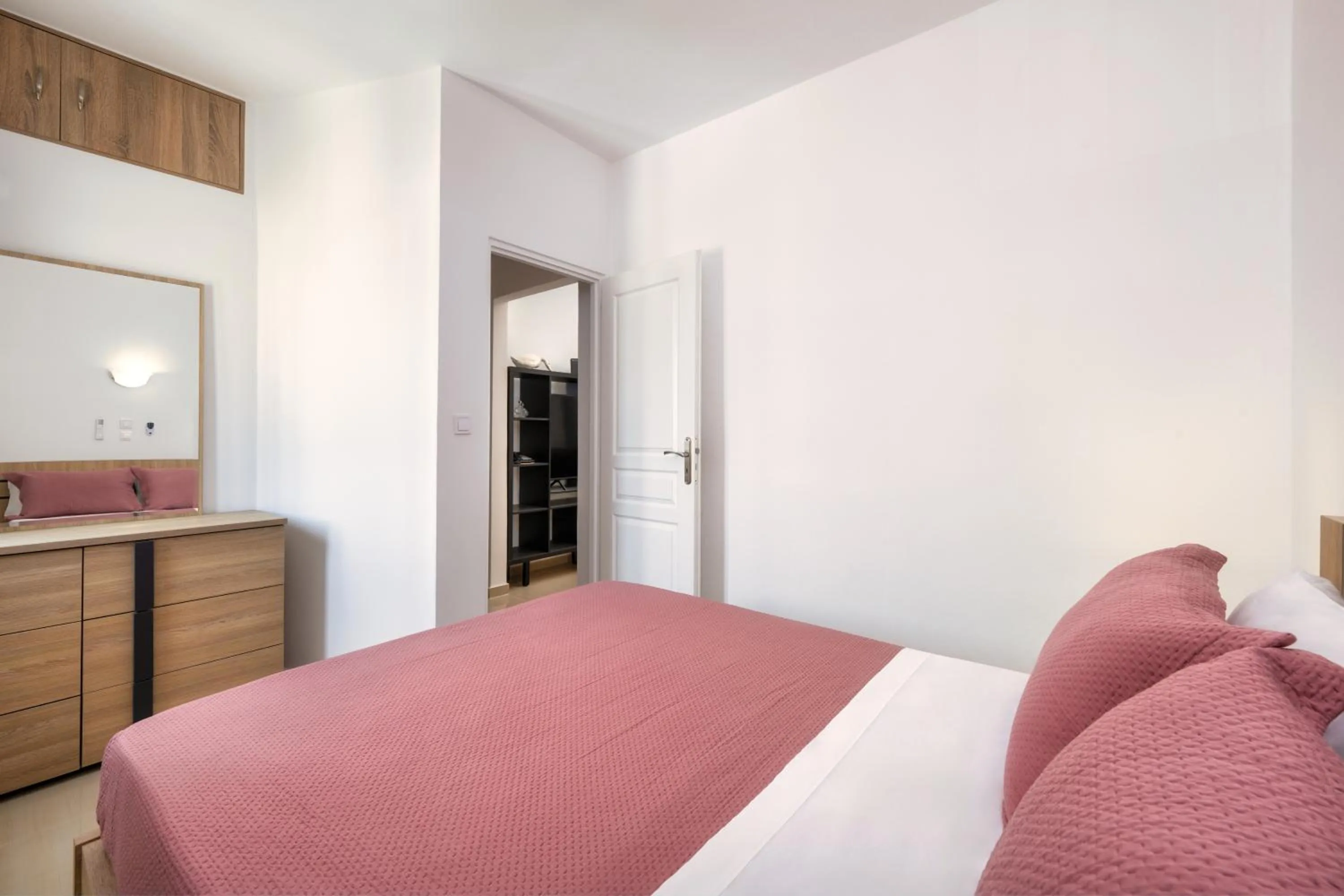 Bed in Santorinn Suites Fira