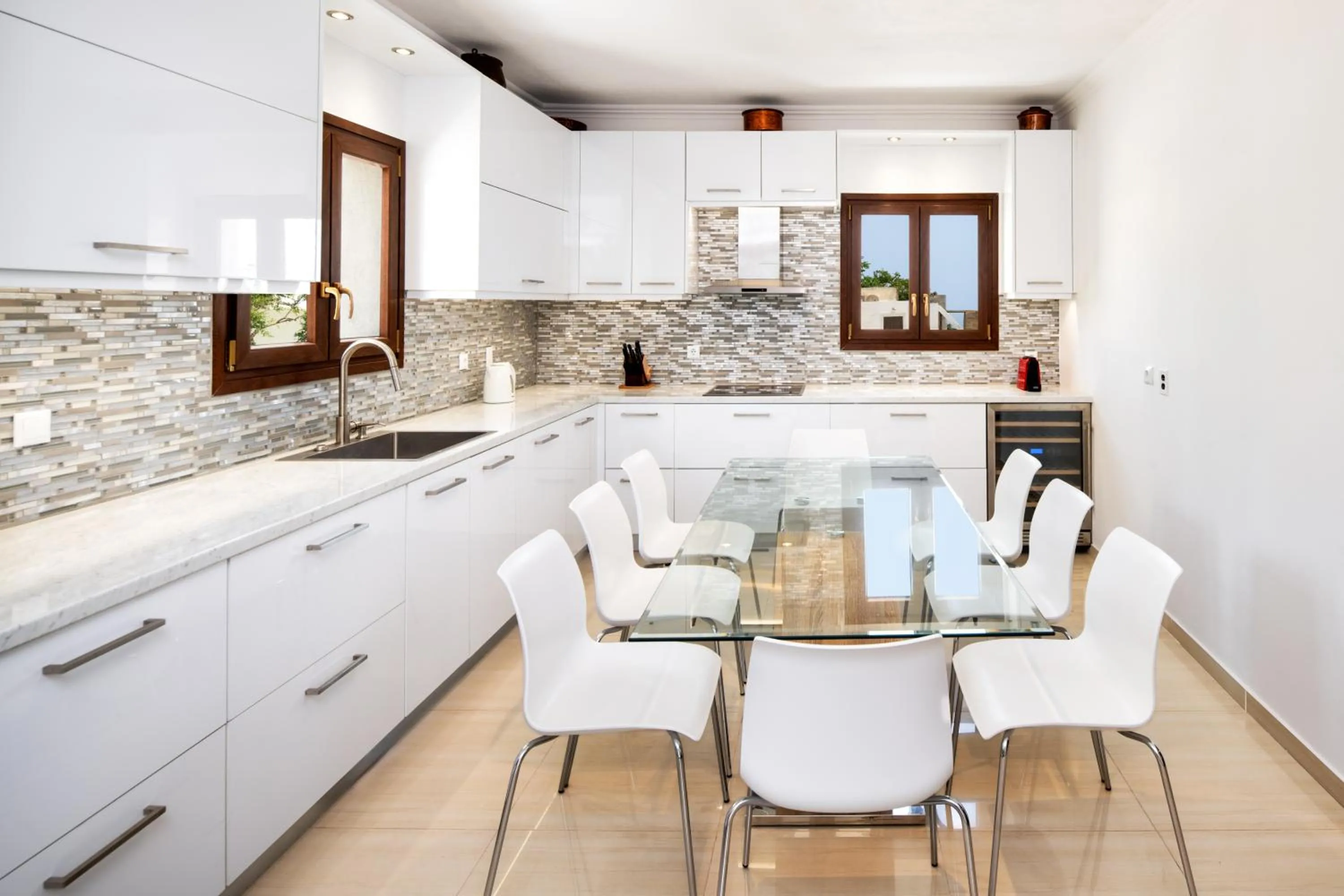 Santorinn Suites Fira