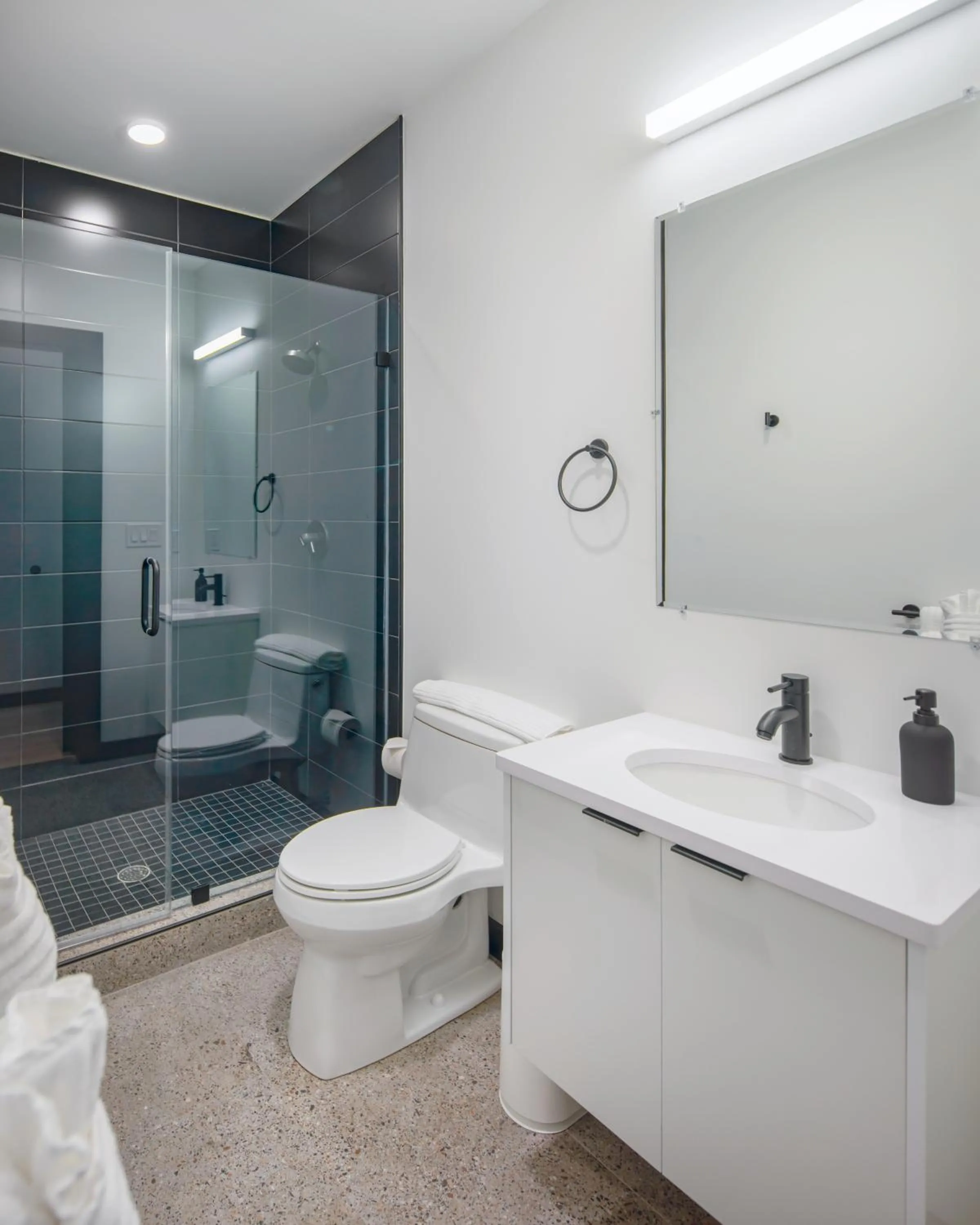 Shower in Kasa The Niche University City Philadelphia