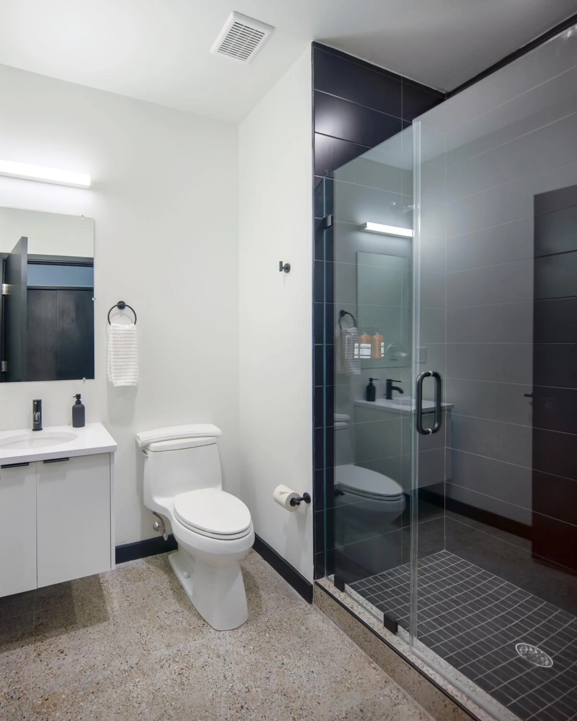 Shower in Kasa The Niche University City Philadelphia