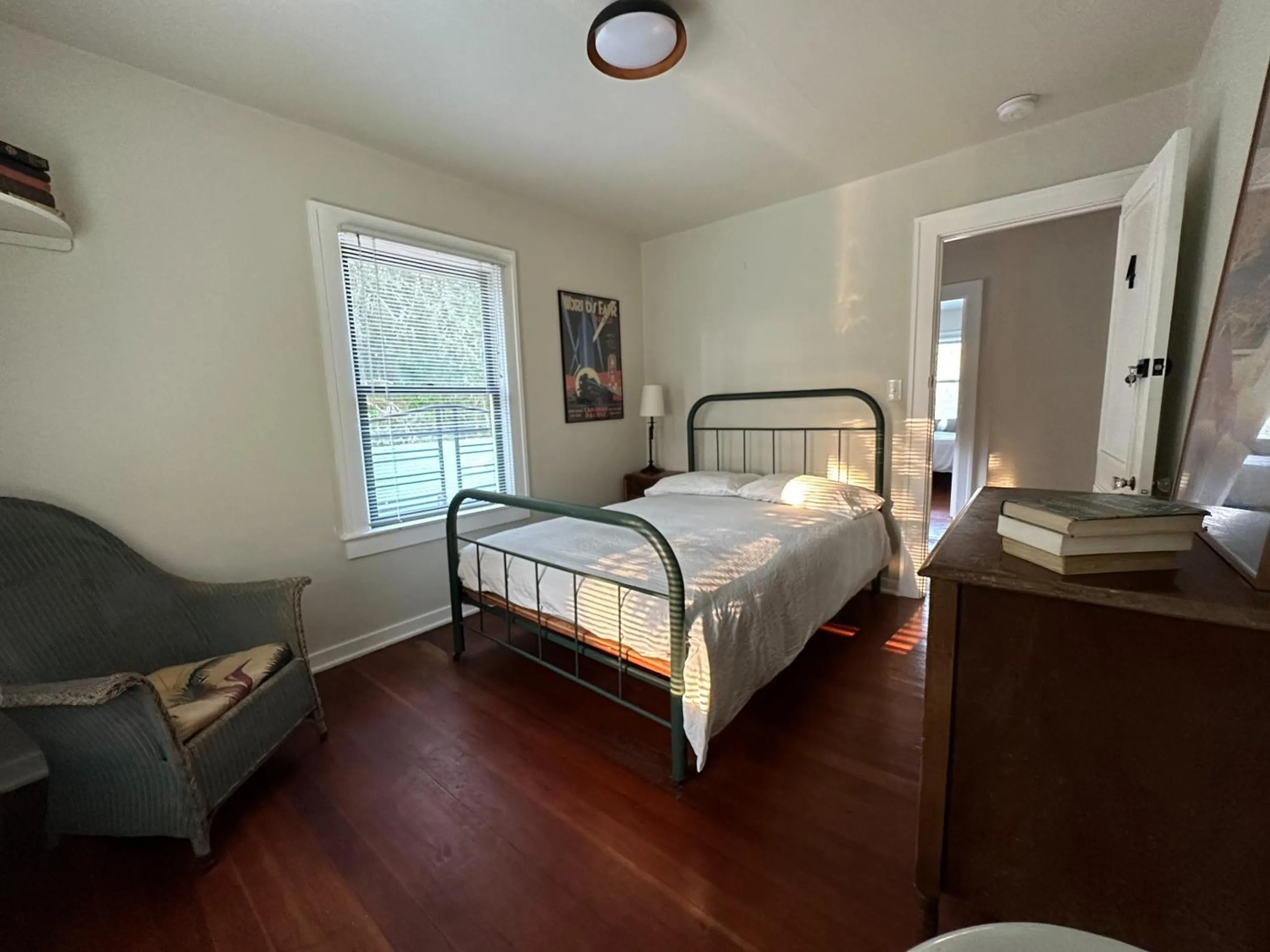 Bedroom, Bed in Moby Dick Hotel