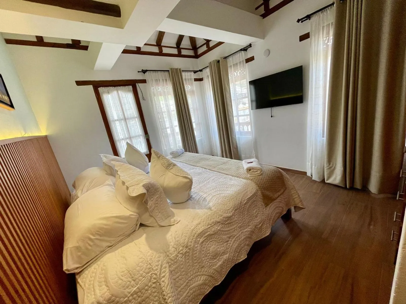 TV and multimedia, Bed in Hotel Boutique Cenit