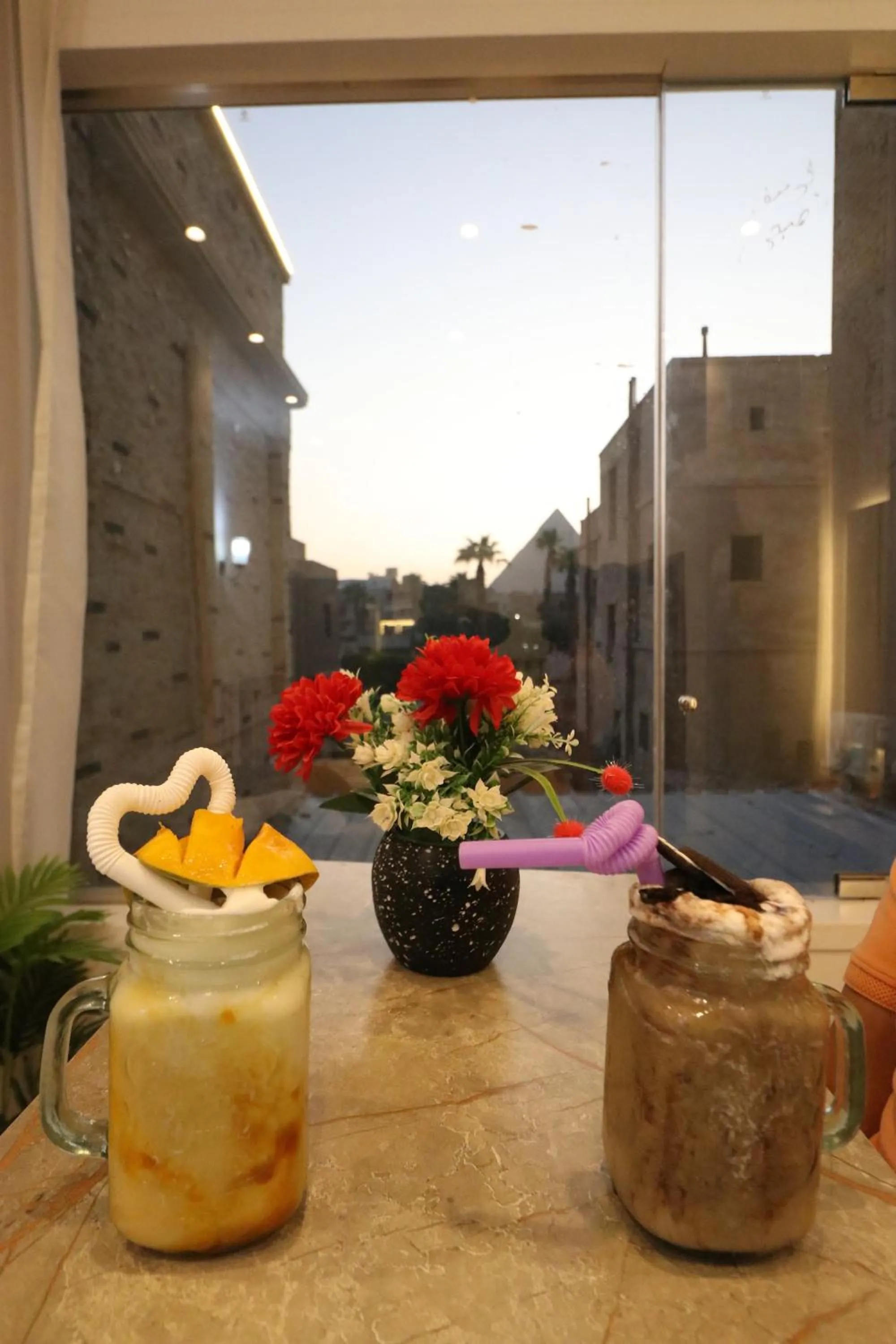 Food and drinks in West Pyramids Hotel