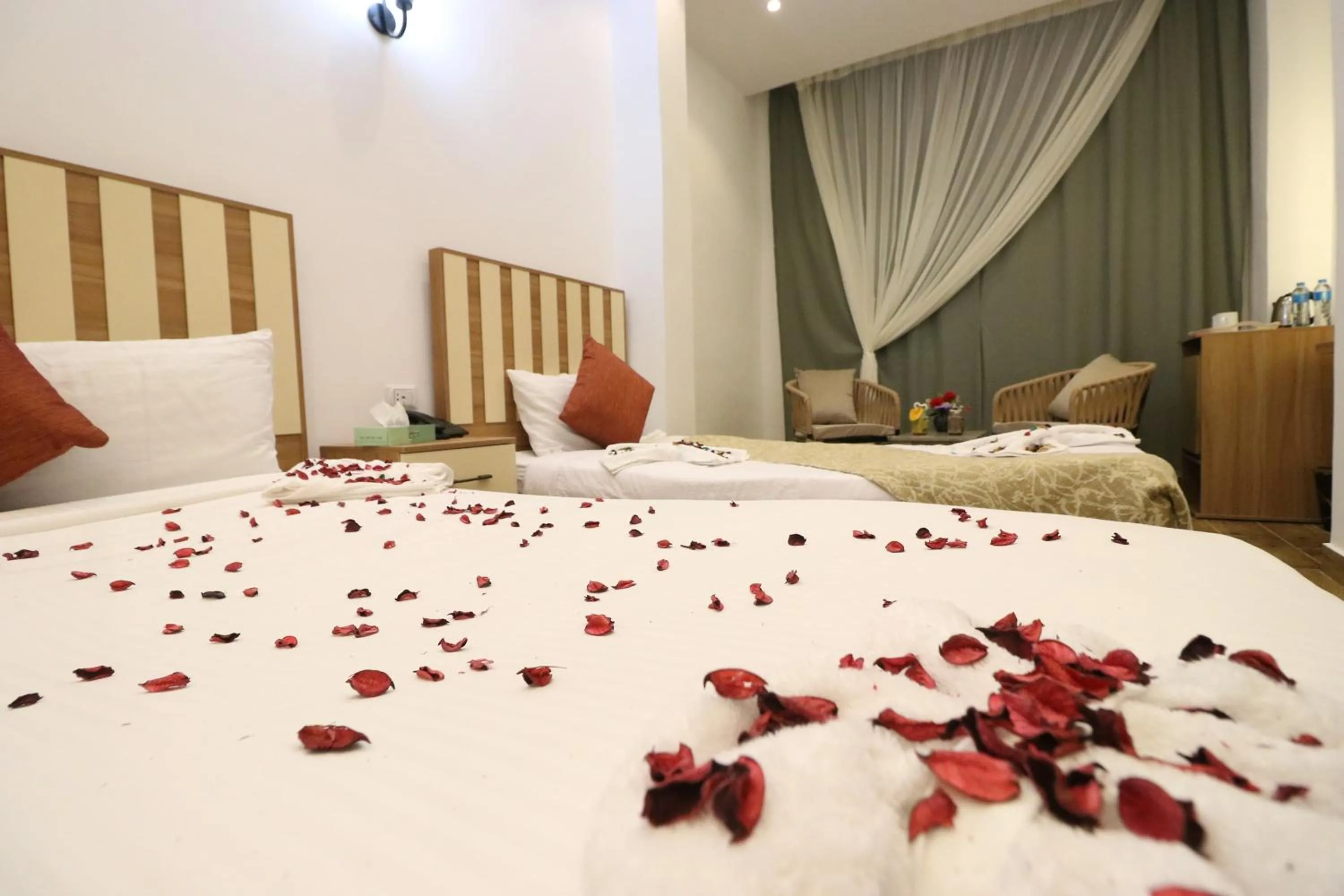 Bed in West Pyramids Hotel