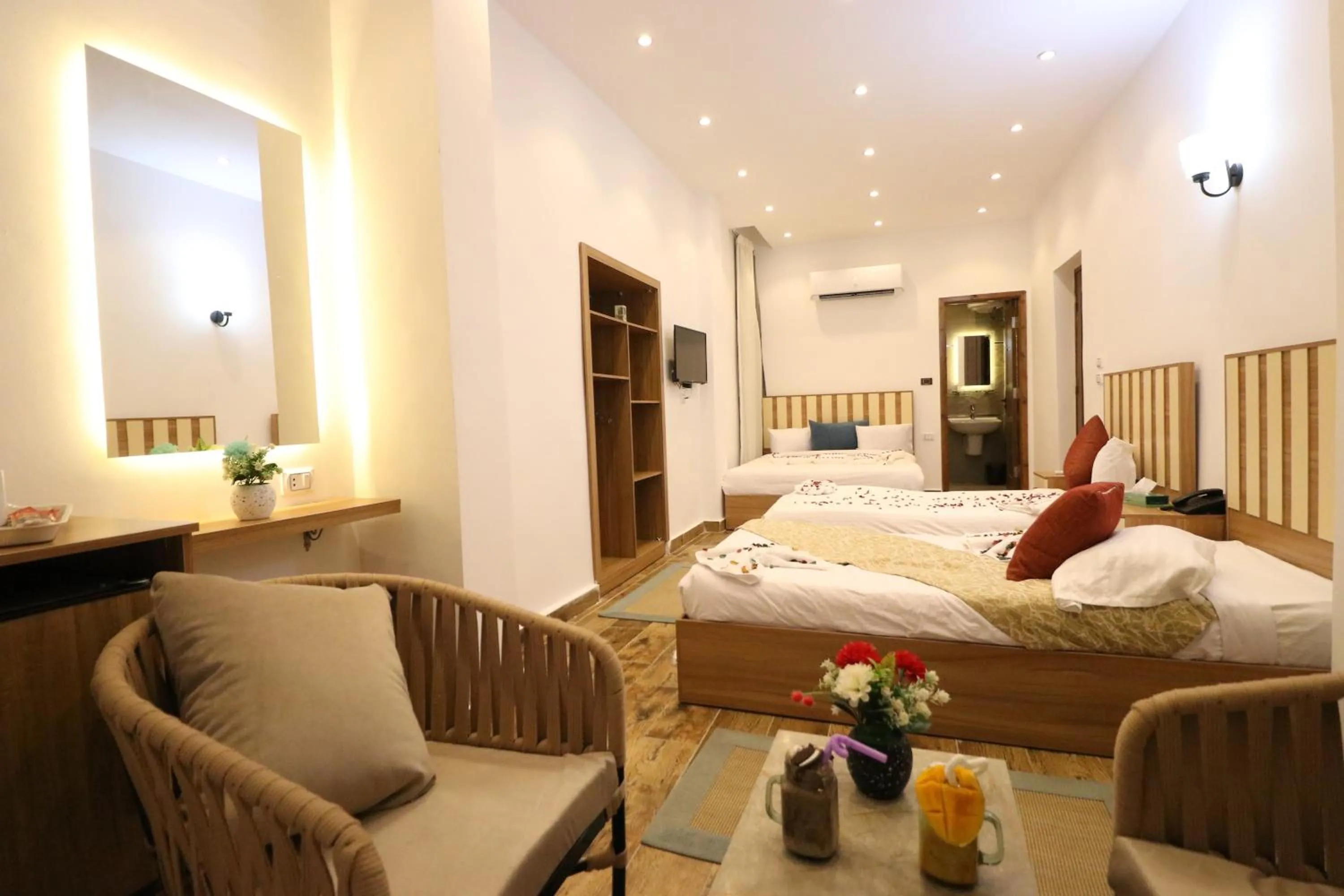 Bed in West Pyramids Hotel