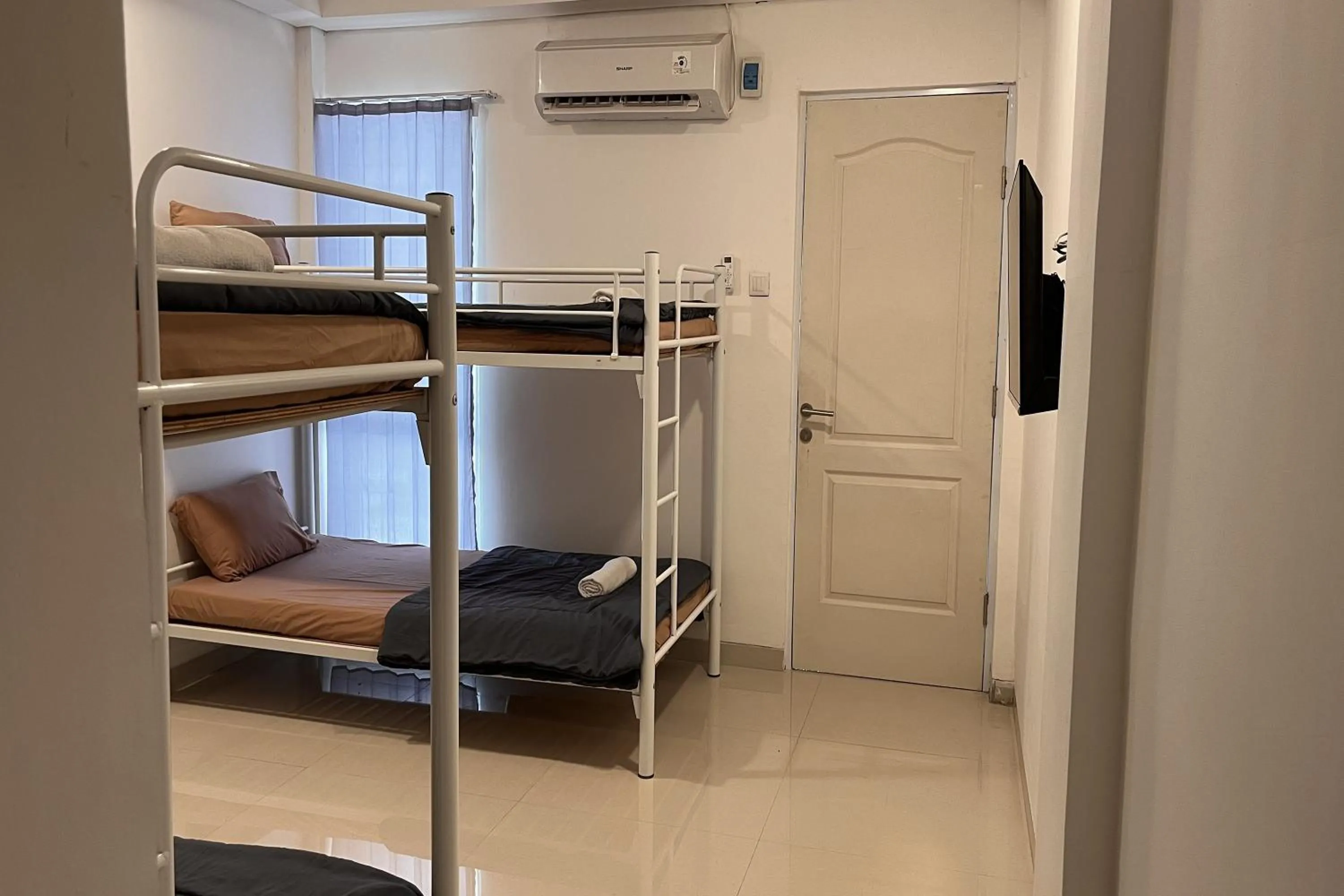 Bedroom, Bed in Bluebell House