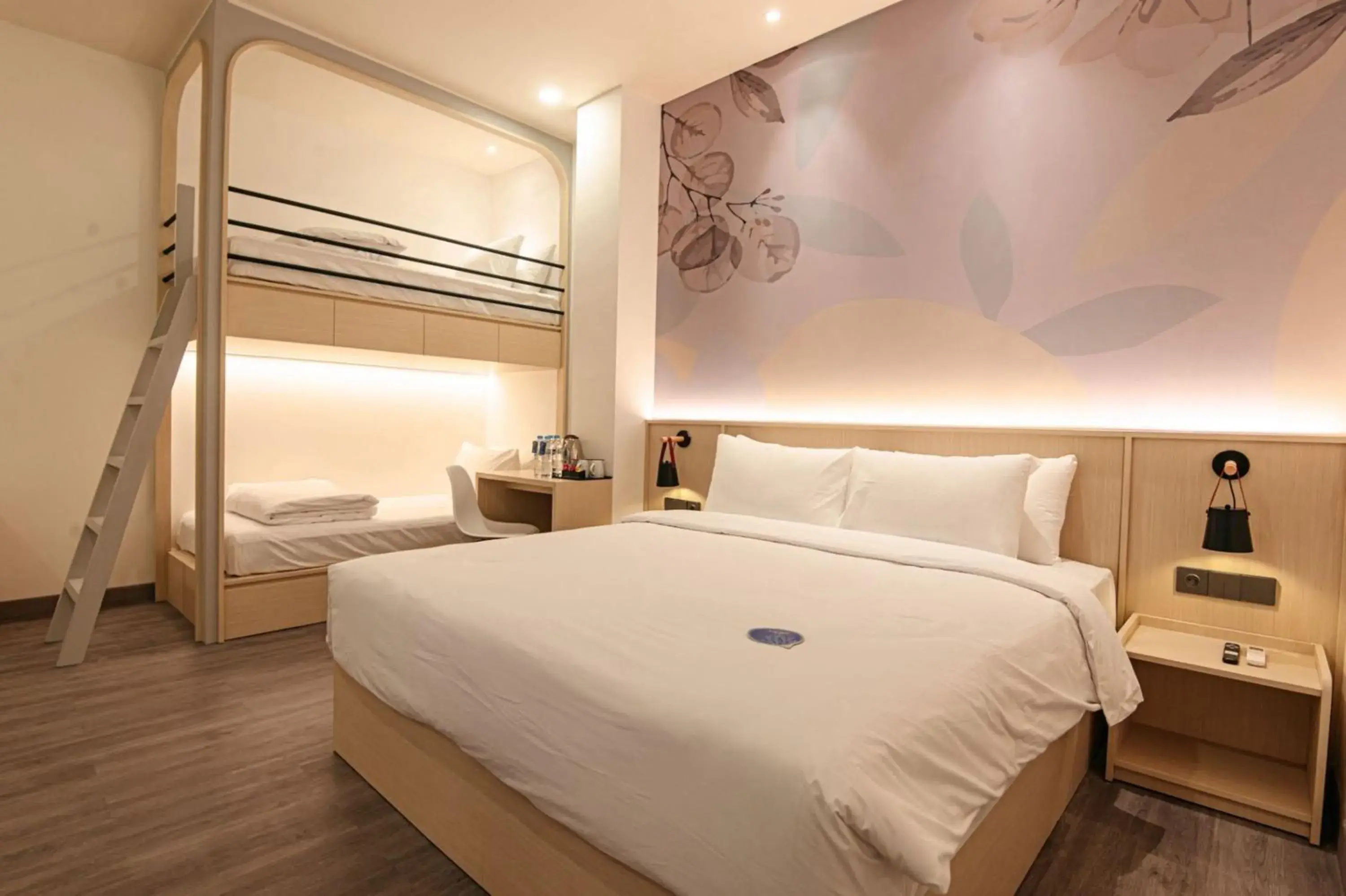 Bedroom, Bed in True Blue Hotel Menteng Bedroom, Bed in True Blue Hotel Menteng