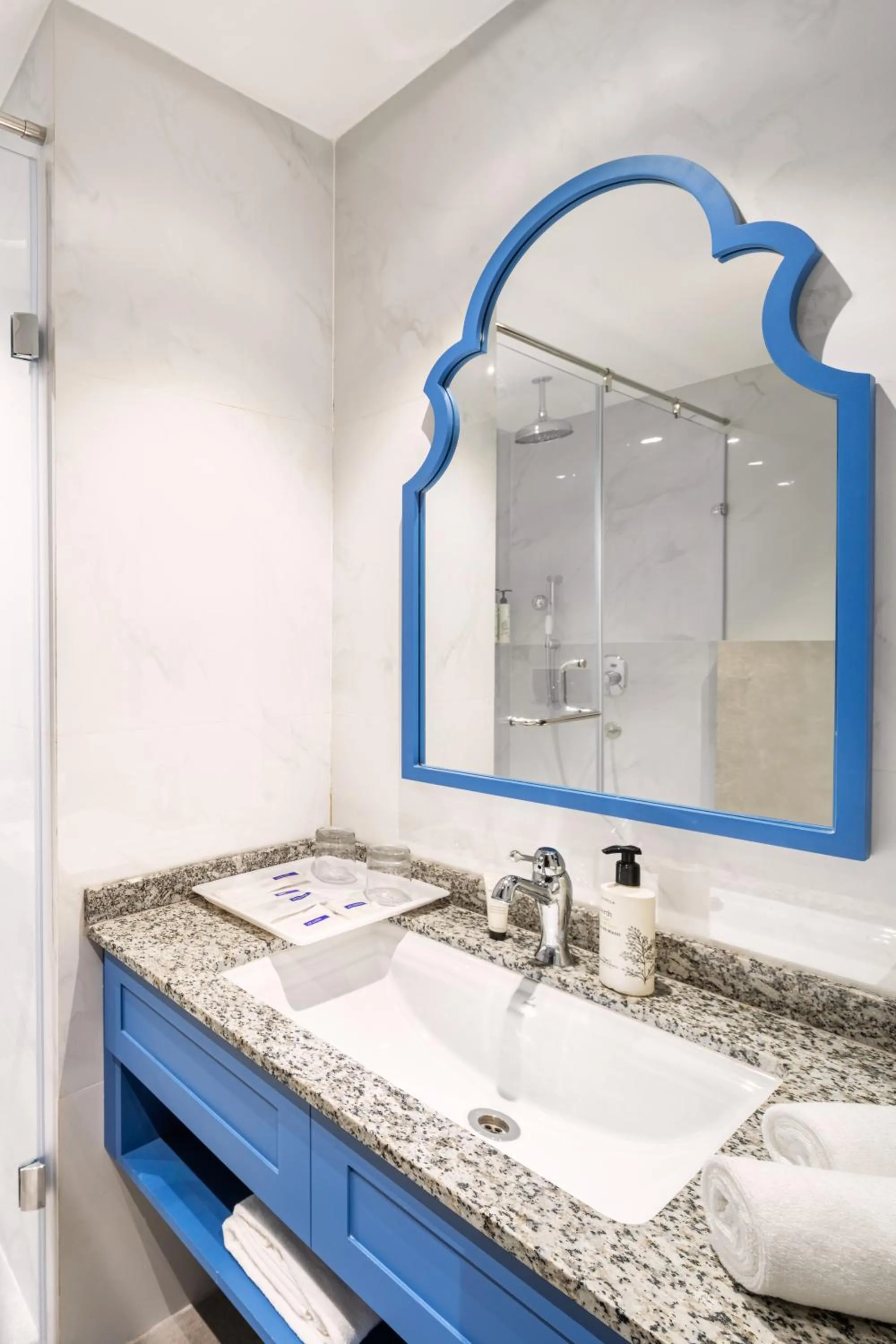 Bathroom in MJ Sarovar Portico Haridwar