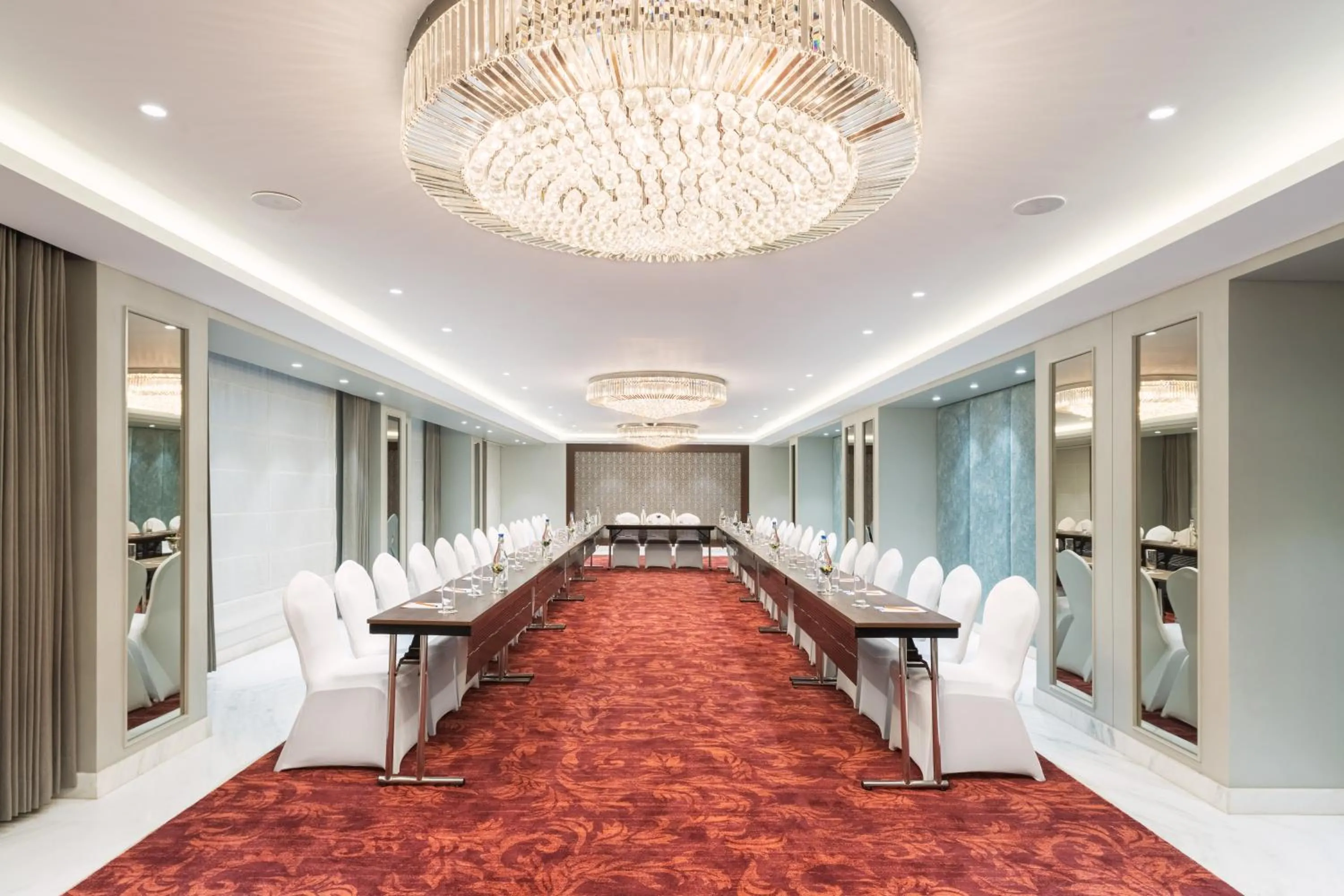 Meeting/conference room in MJ Sarovar Portico Haridwar