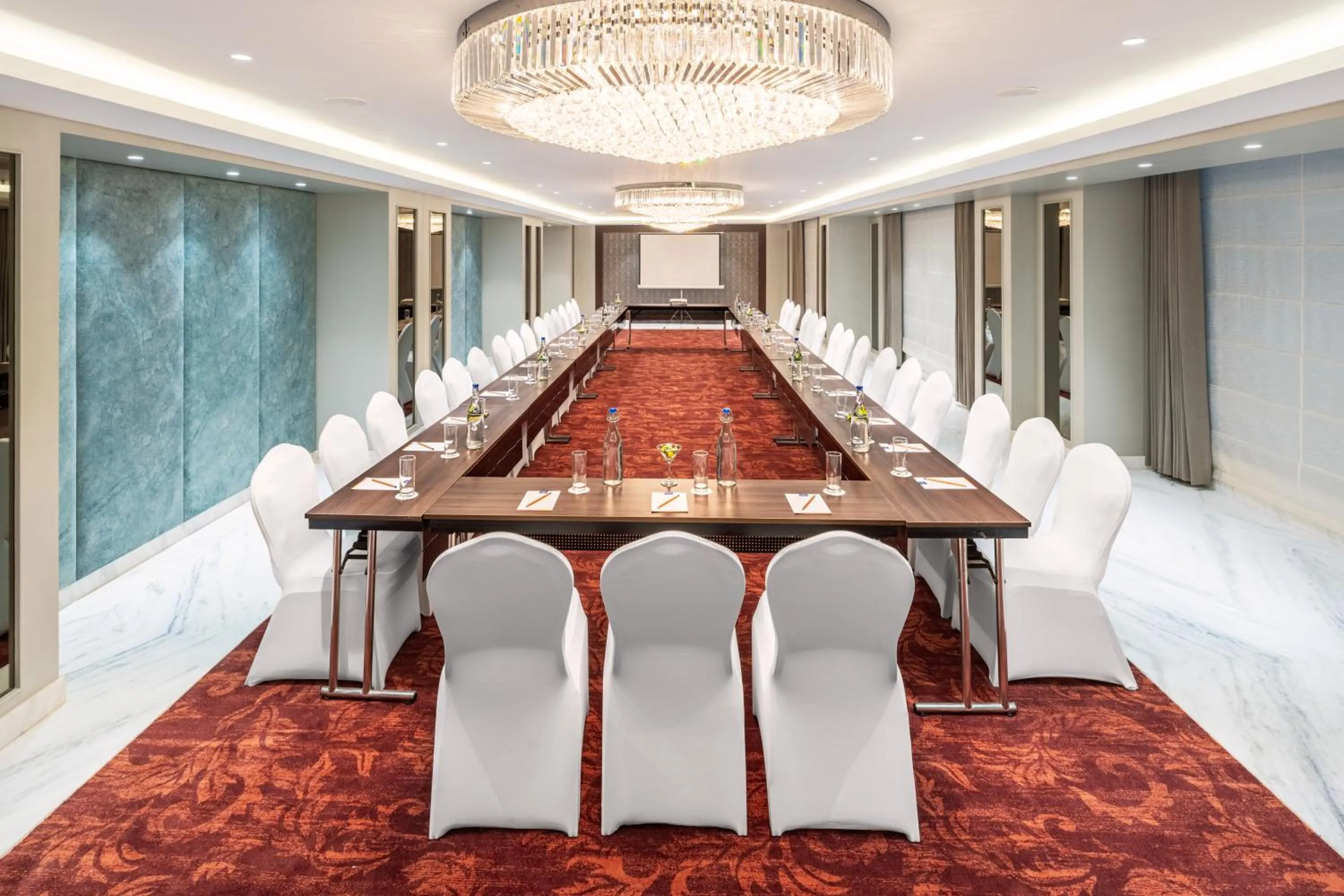 Meeting/conference room in MJ Sarovar Portico Haridwar
