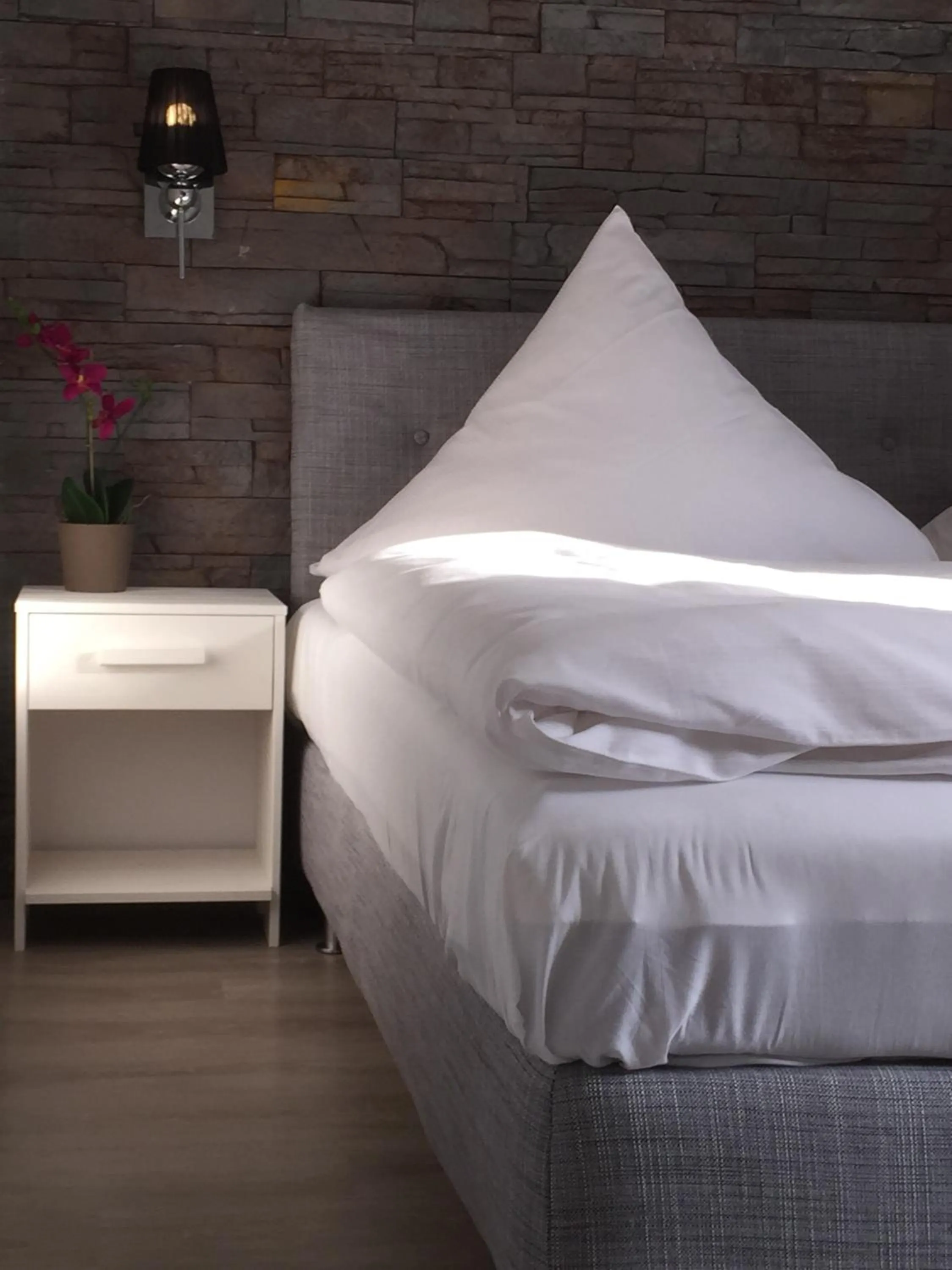 Bed in Hotel Achilles