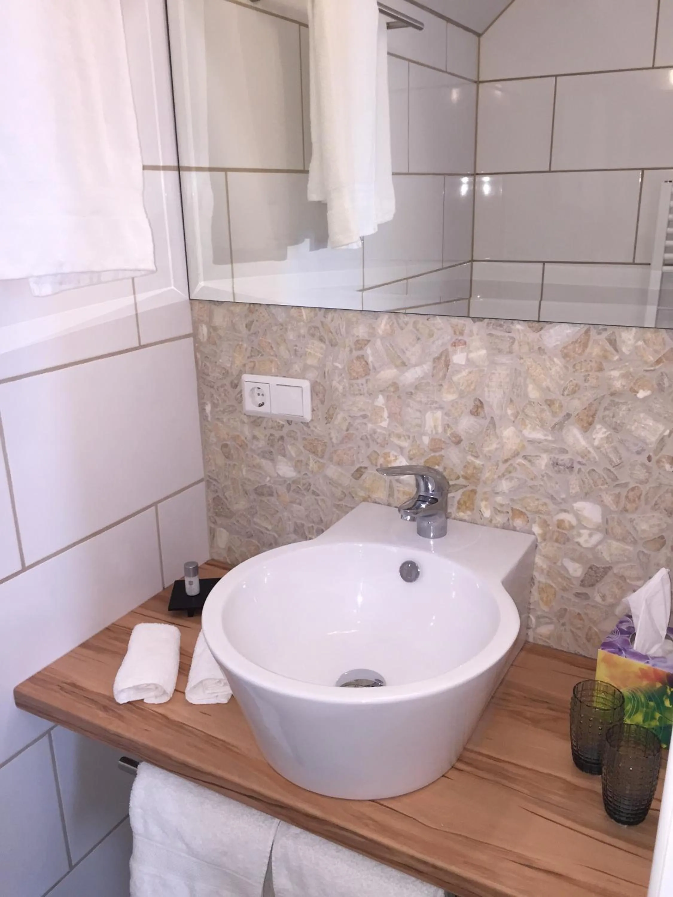 Toilet in Hotel Achilles