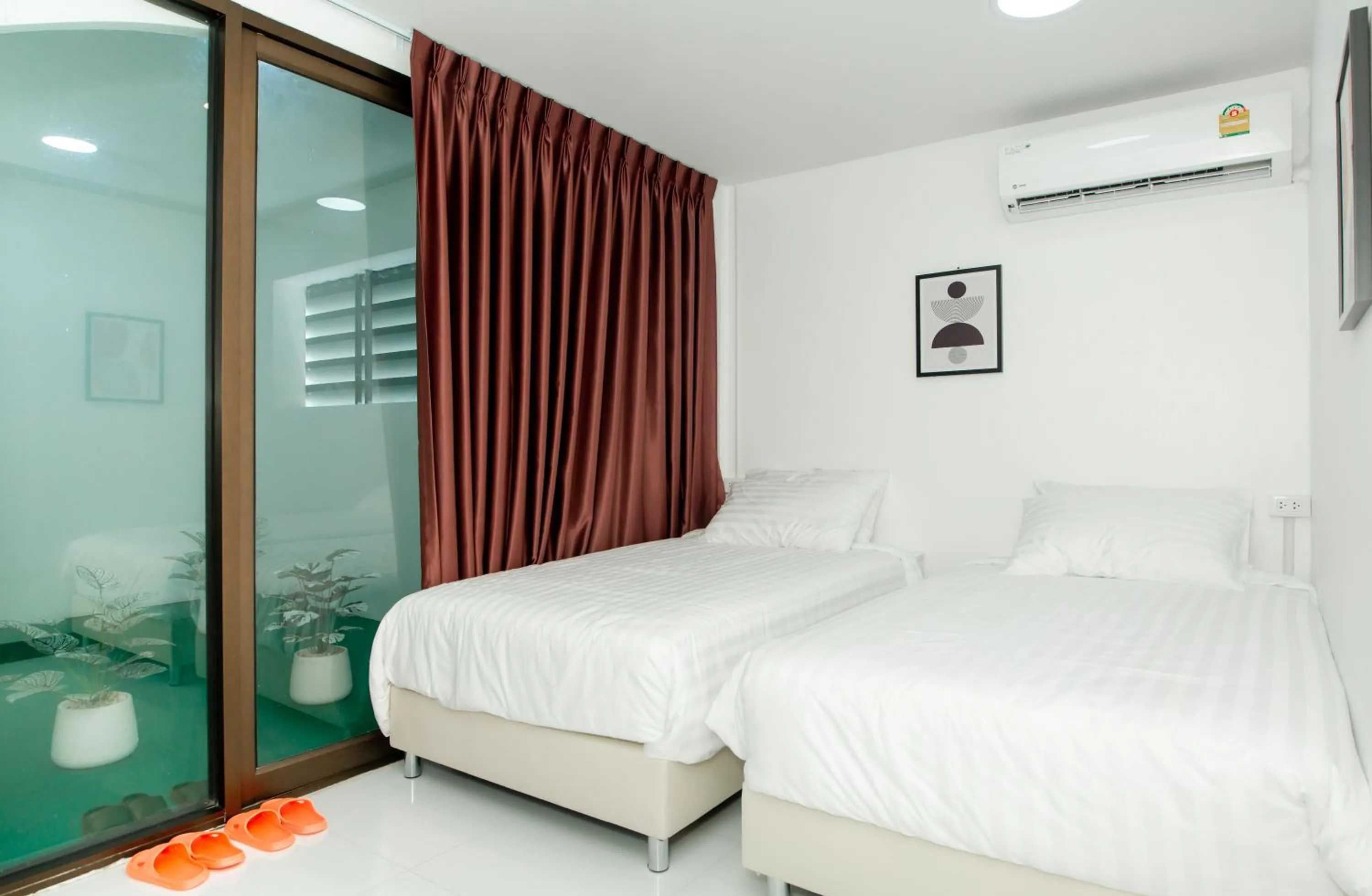 Bed in The Hostel Era