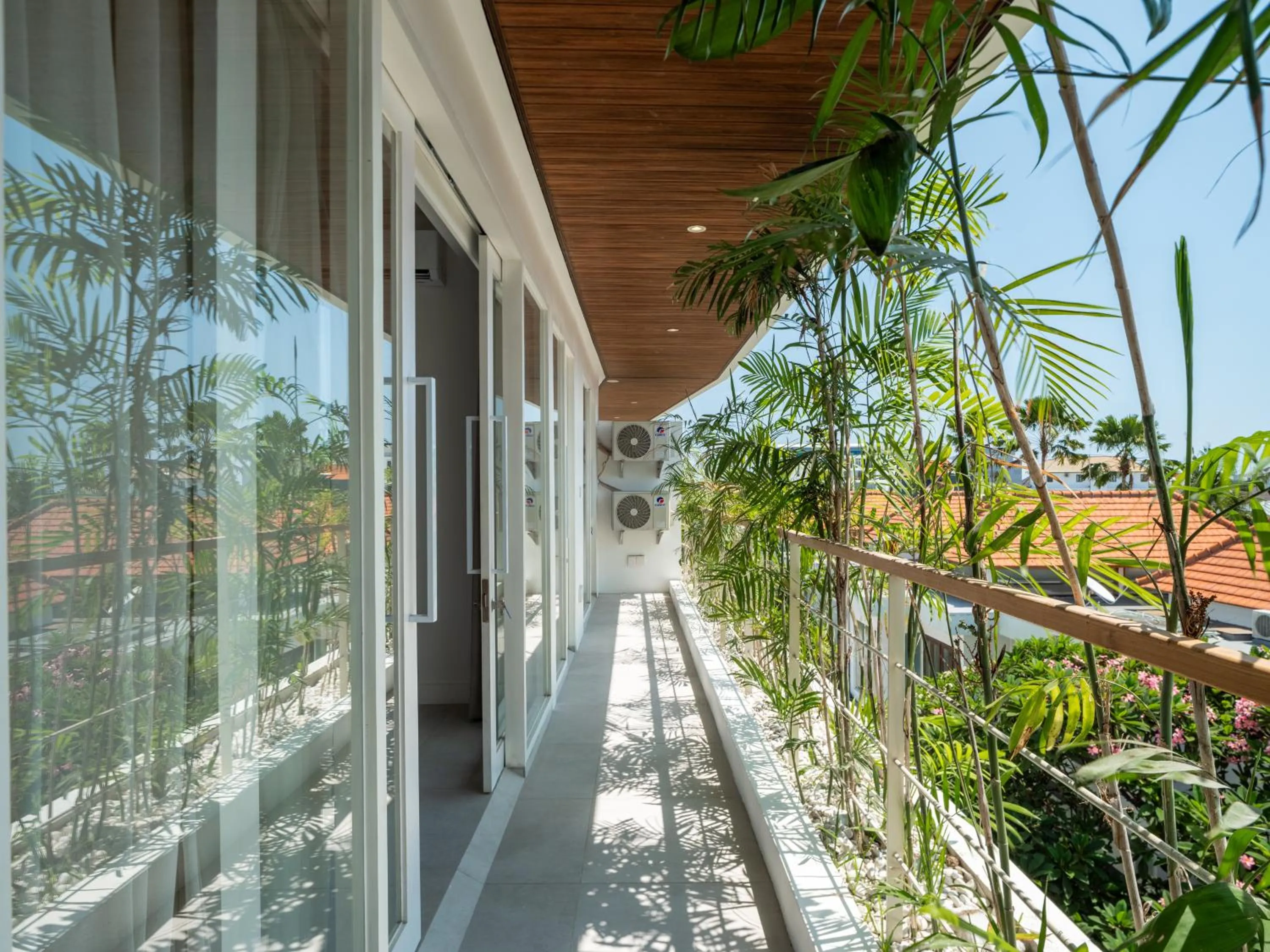 Balcony/Terrace in The Cruise Berawa Resort