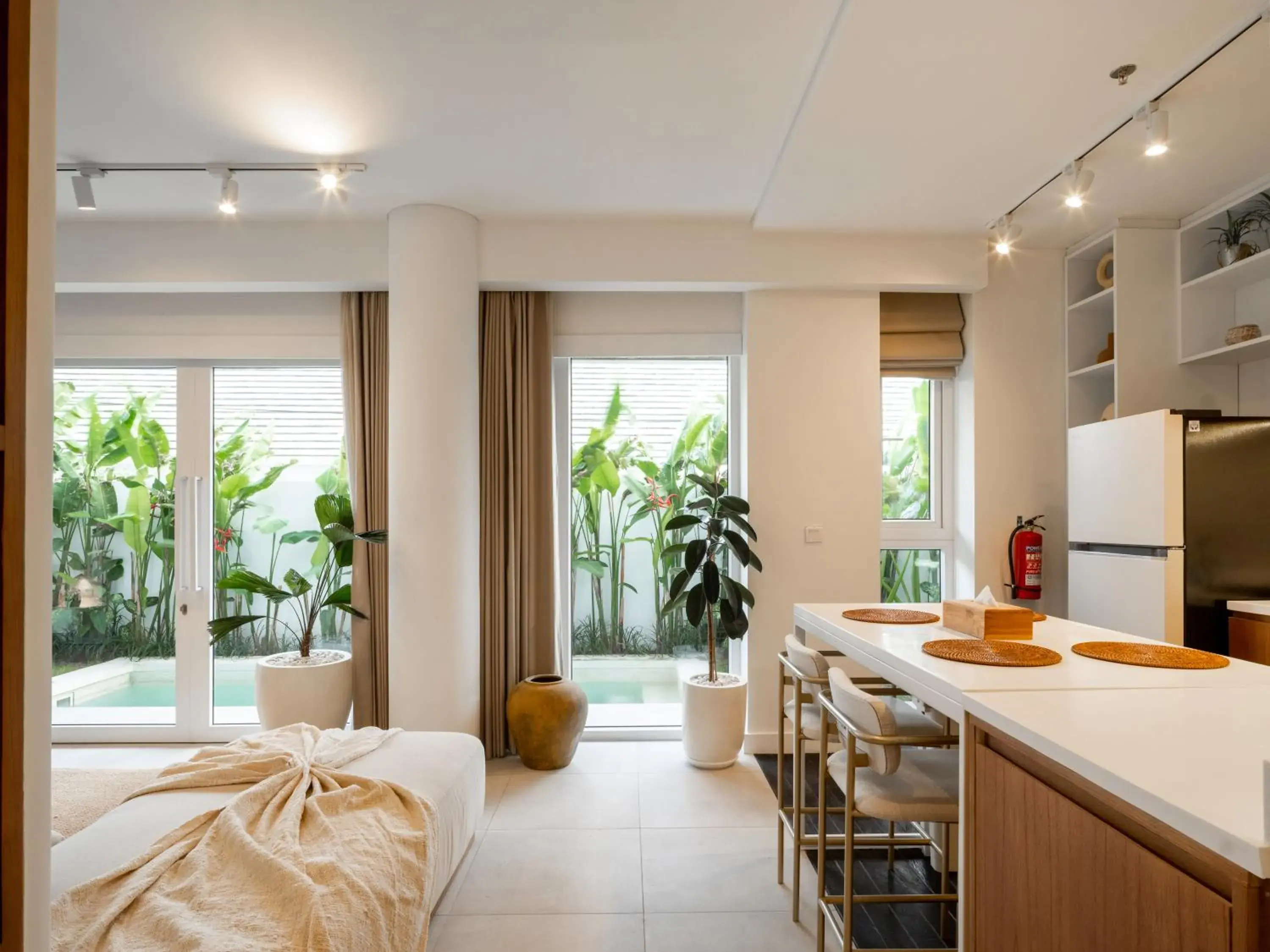 Suite with Private Pool in The Cruise Berawa - Design Apartments & Penthouses by CPM Bali Suite with Private Pool in The Cruise Berawa - Design Apartments & Penthouses by CPM Bali