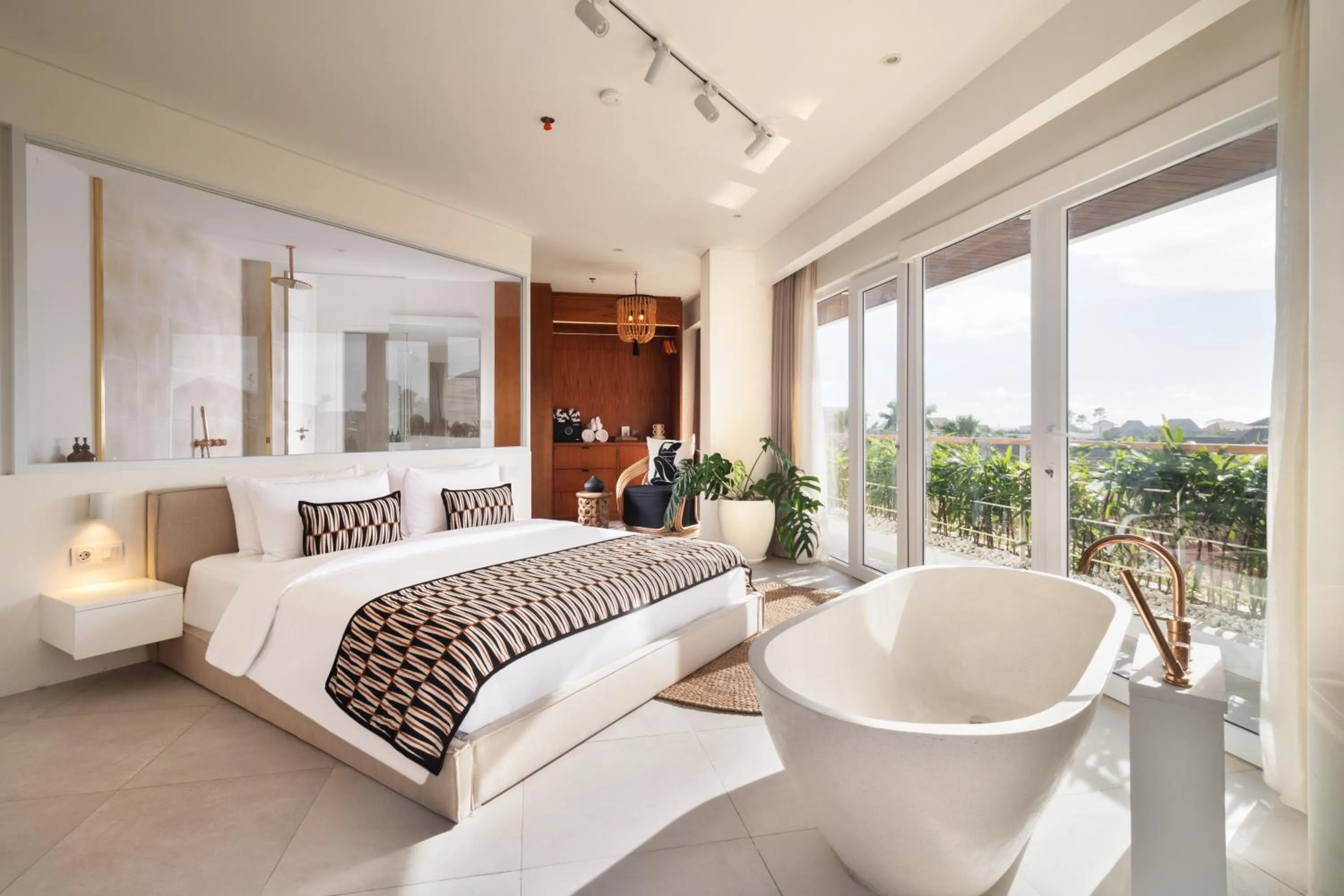 Bed in The Cruise Berawa Resort