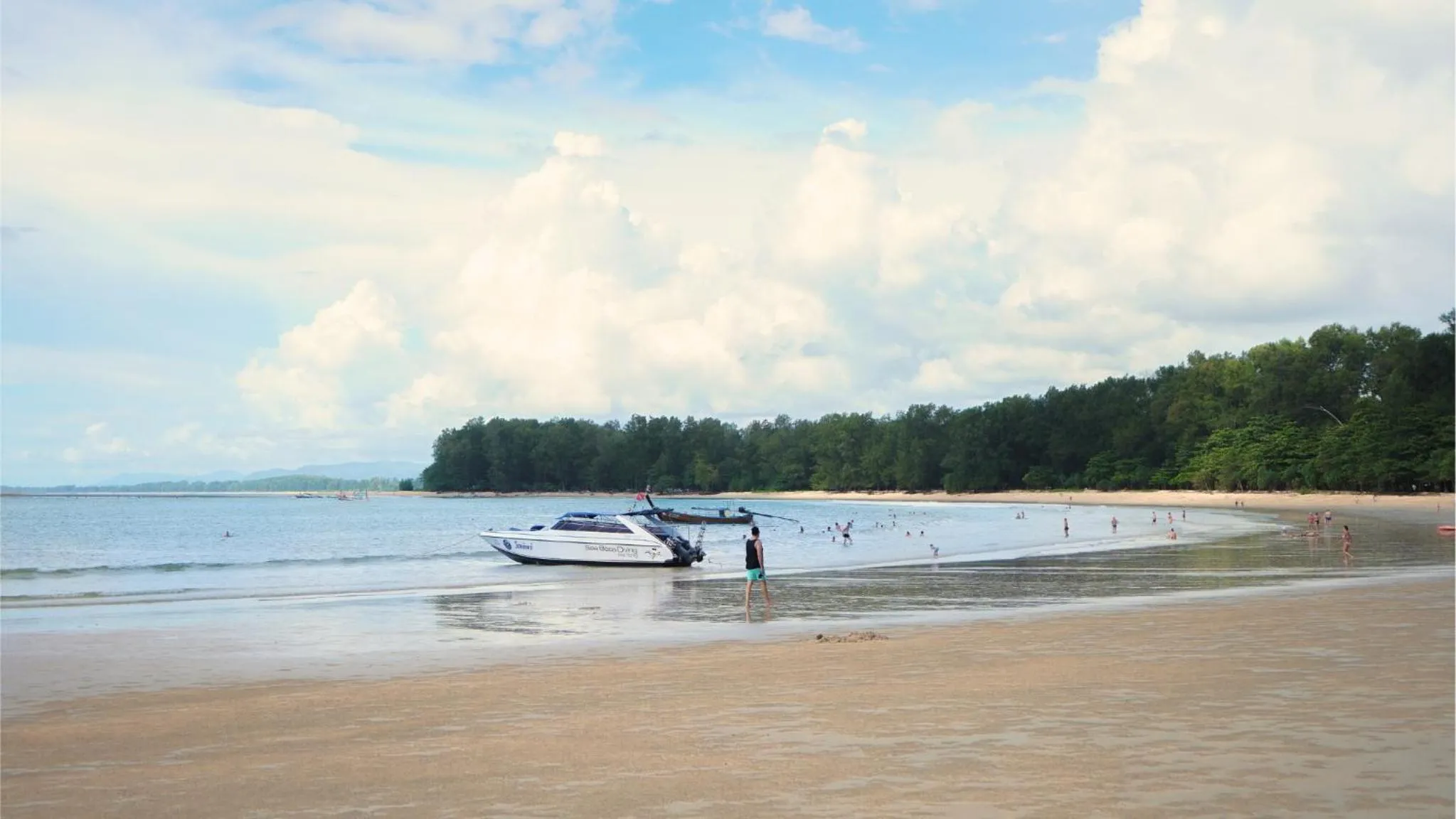 Beach in Sugar Marina Resort-LAGOON-Villas, Naiyang Beach