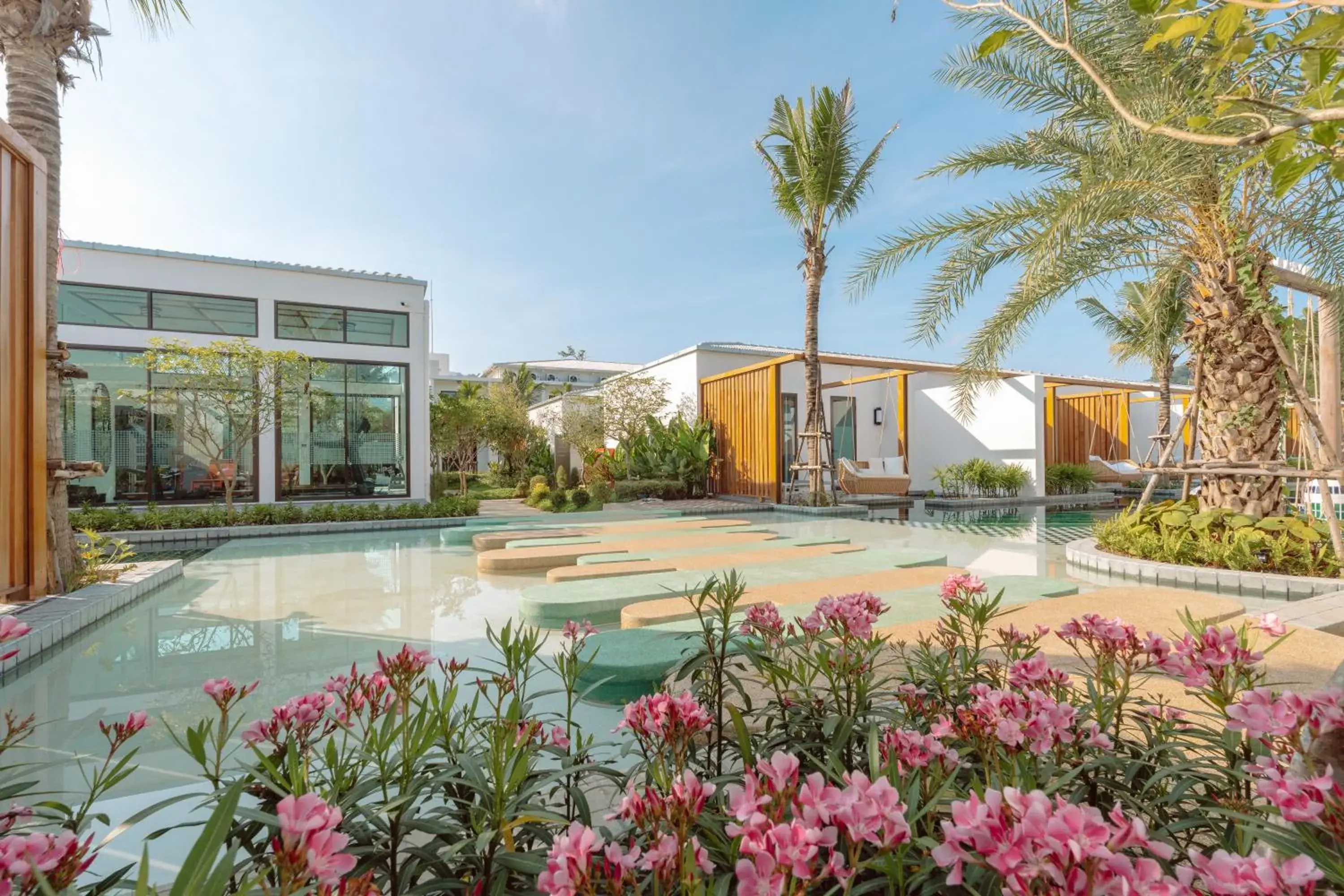 Property building in Sugar Marina Resort-LAGOON-Villas, Naiyang Beach Property building in Sugar Marina Resort-LAGOON-Villas, Naiyang Beach