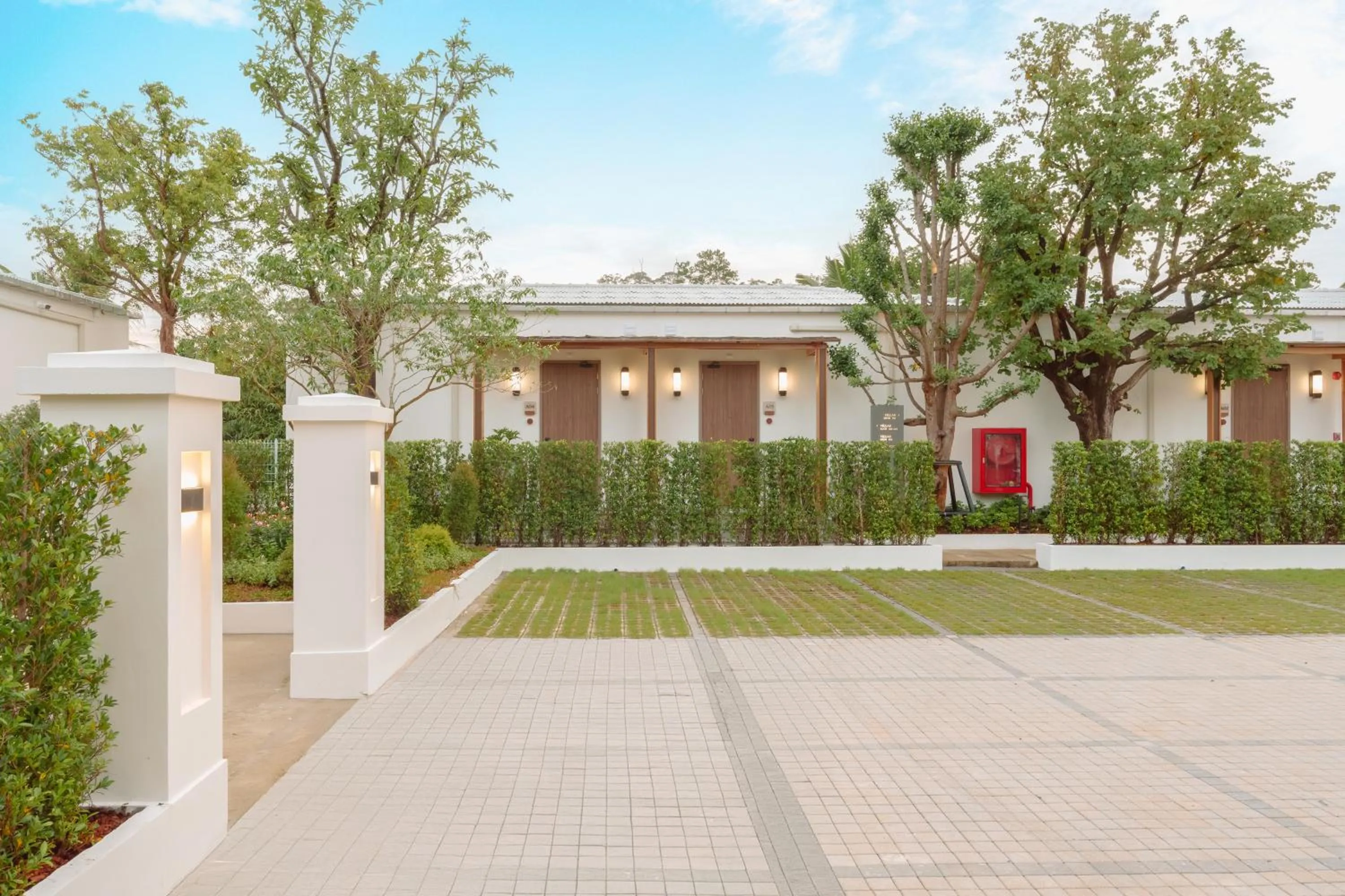 Property building in Sugar Marina Resort-LAGOON-Villas, Naiyang Beach