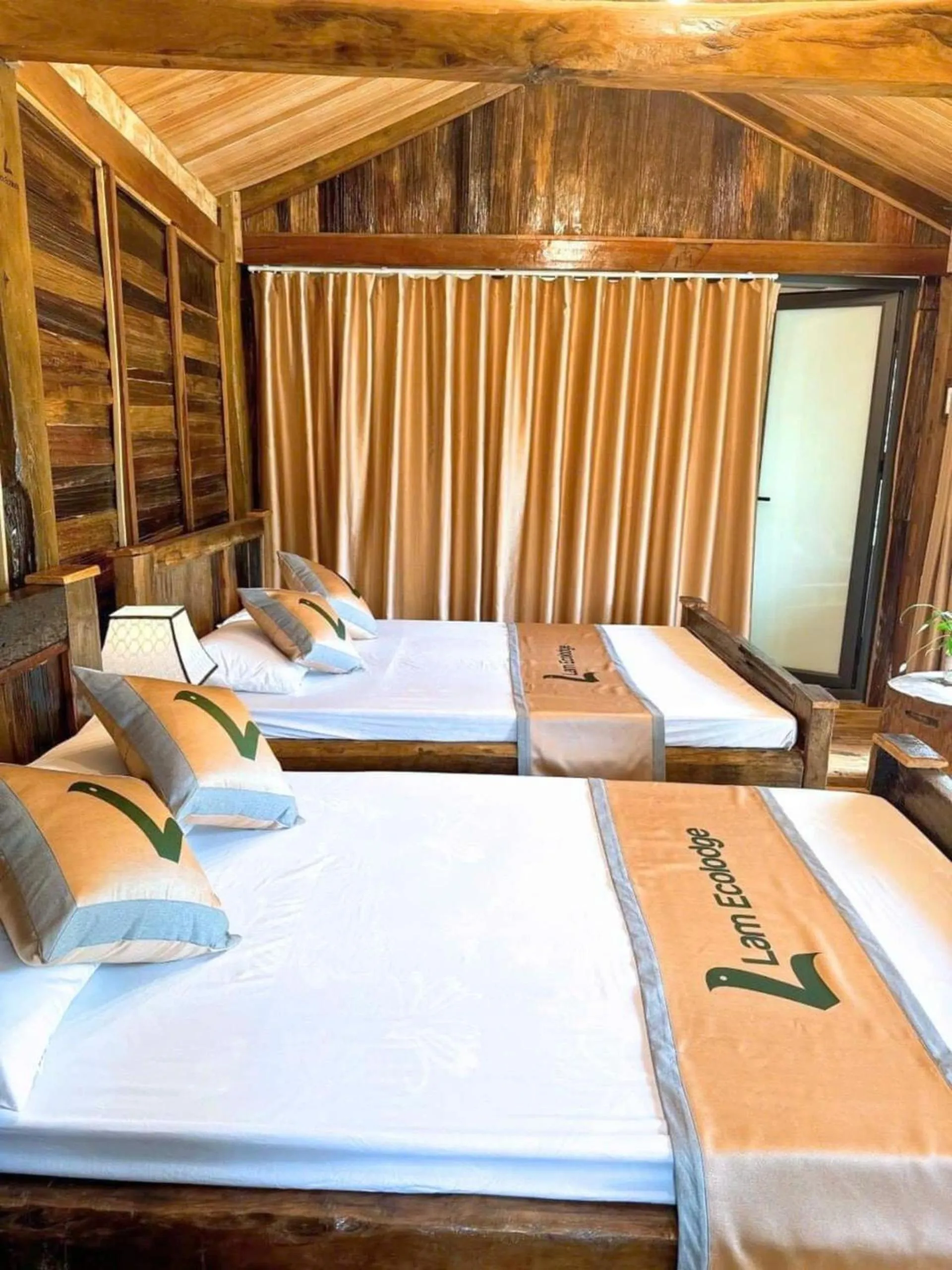 Bed in Lam Ecolodge Mu Cang Chai