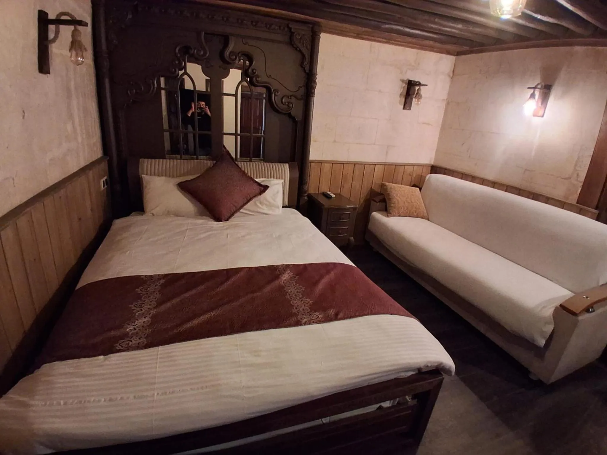 Photo of the whole room, Bed in Yılmazhan Konağı Butik Otel