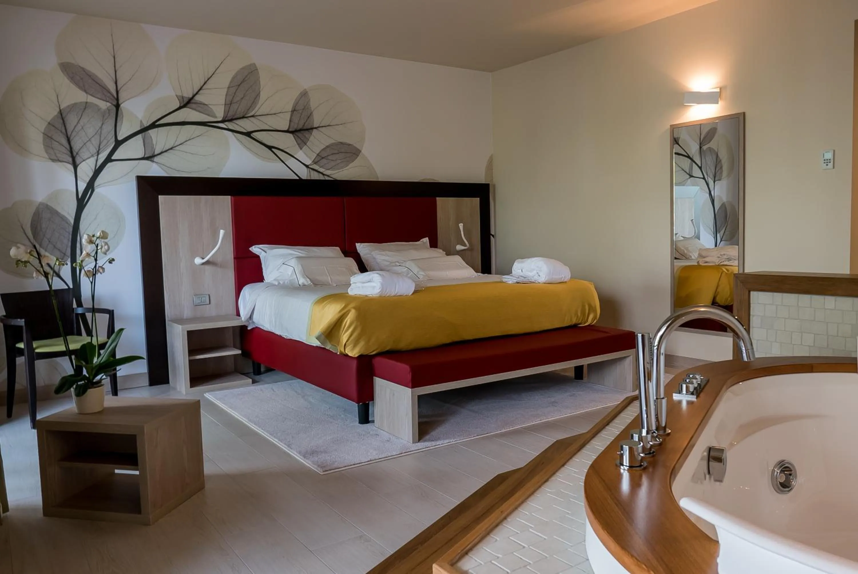 Photo of the whole room, Bed in Hotel Griso Collection