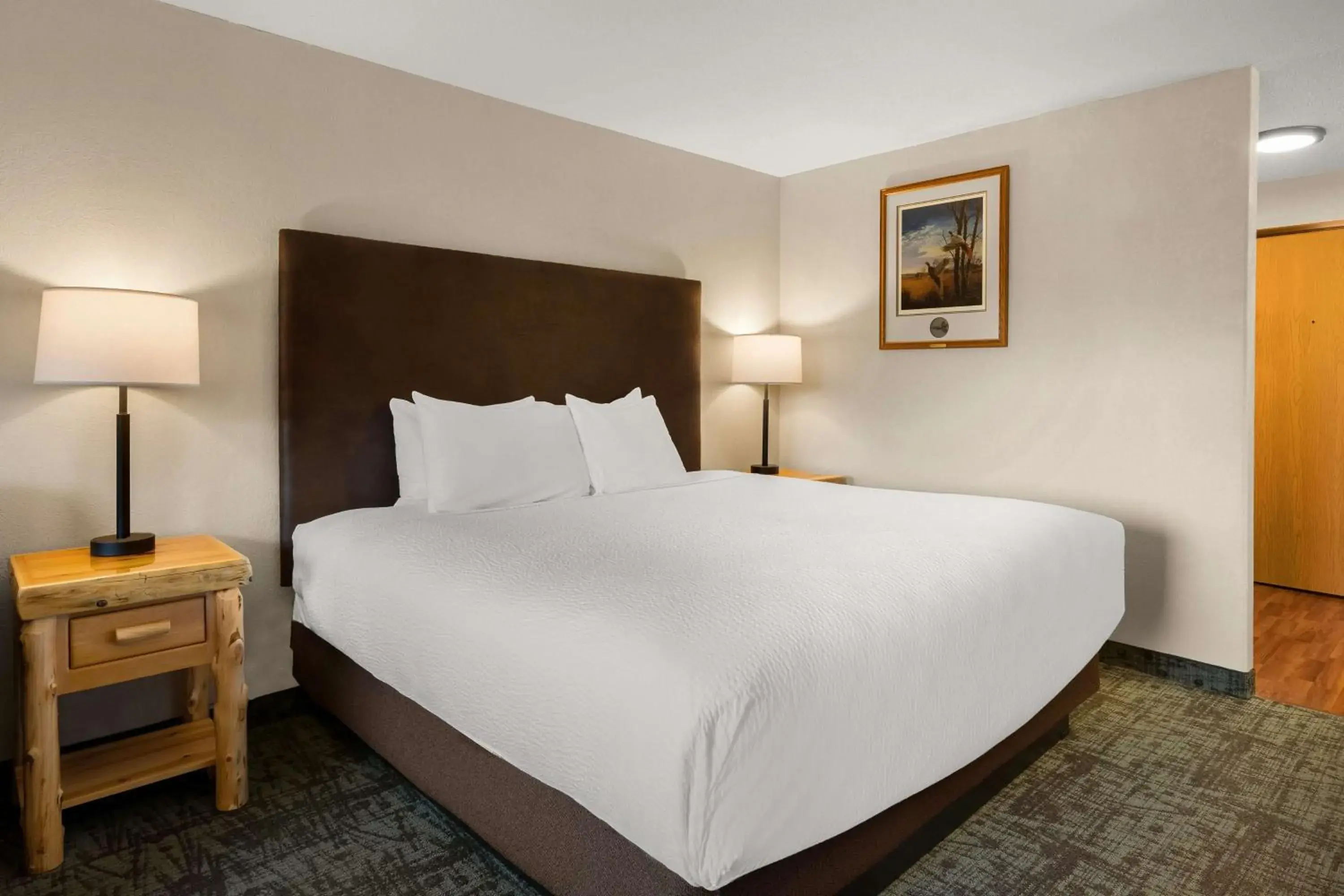 Bedroom, Bed in Best Western Northwoods Lodge Bedroom, Bed in Best Western Northwoods Lodge