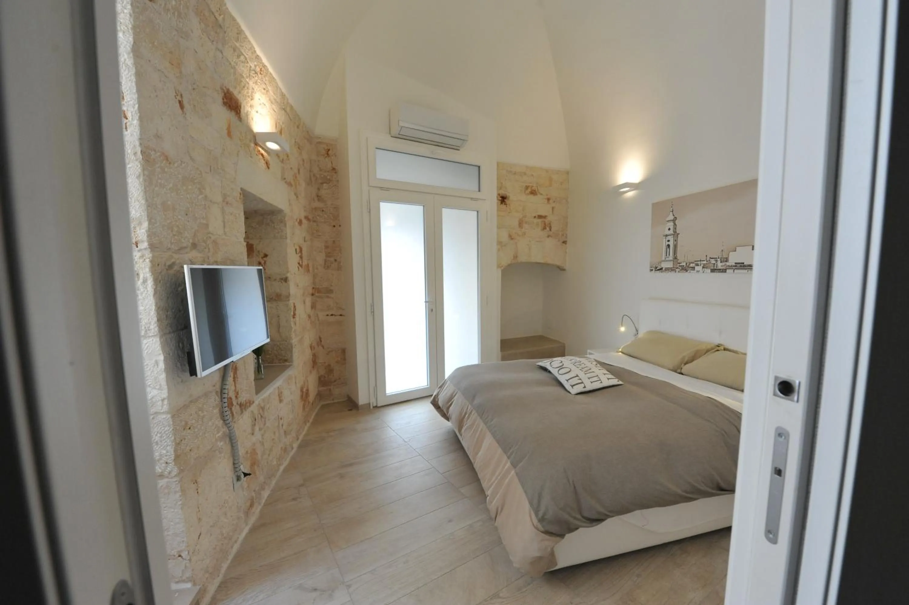 Photo of the whole room, Bed in B&B Aurelia