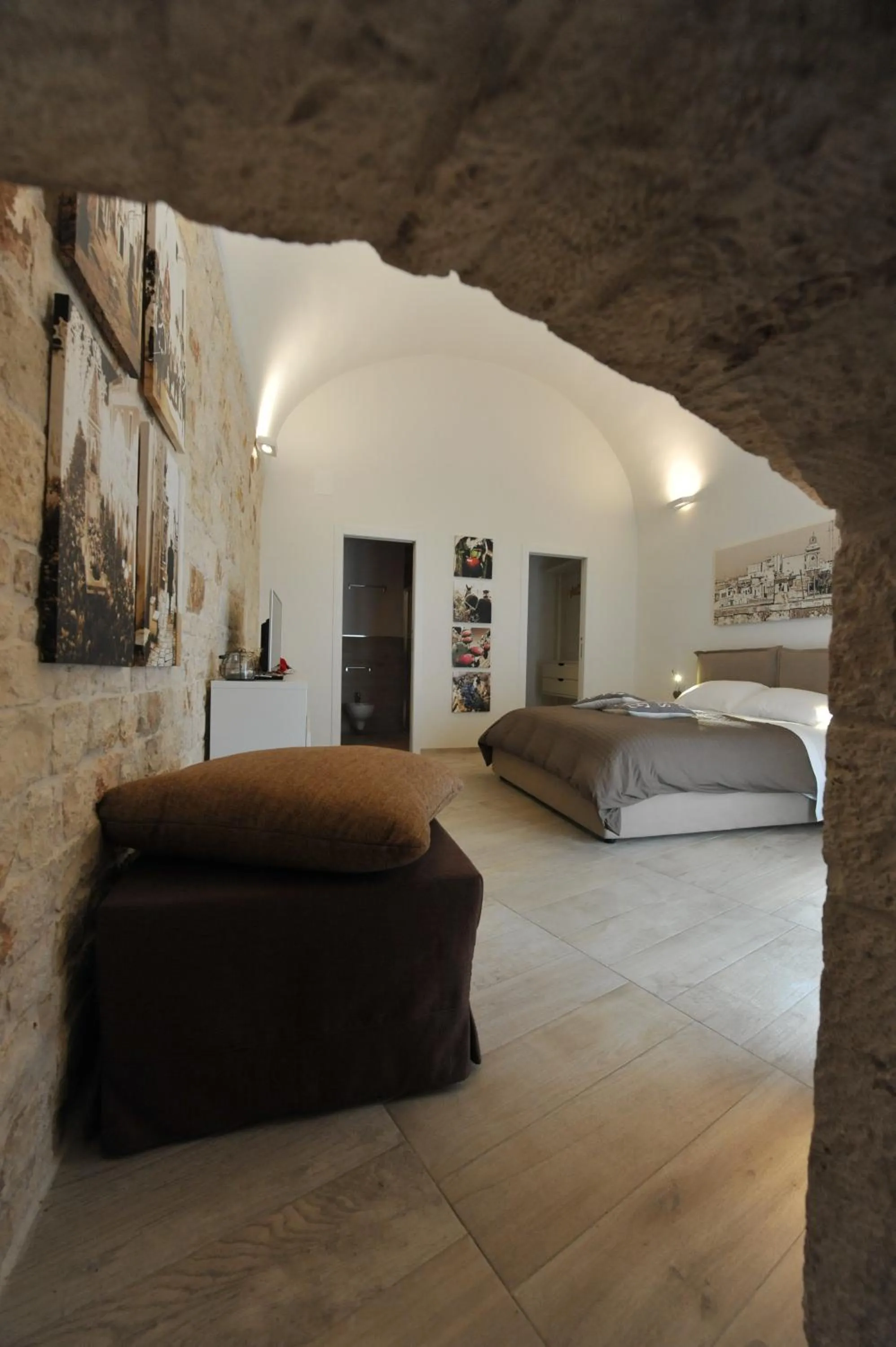 Decorative detail, Bed in B&B Aurelia