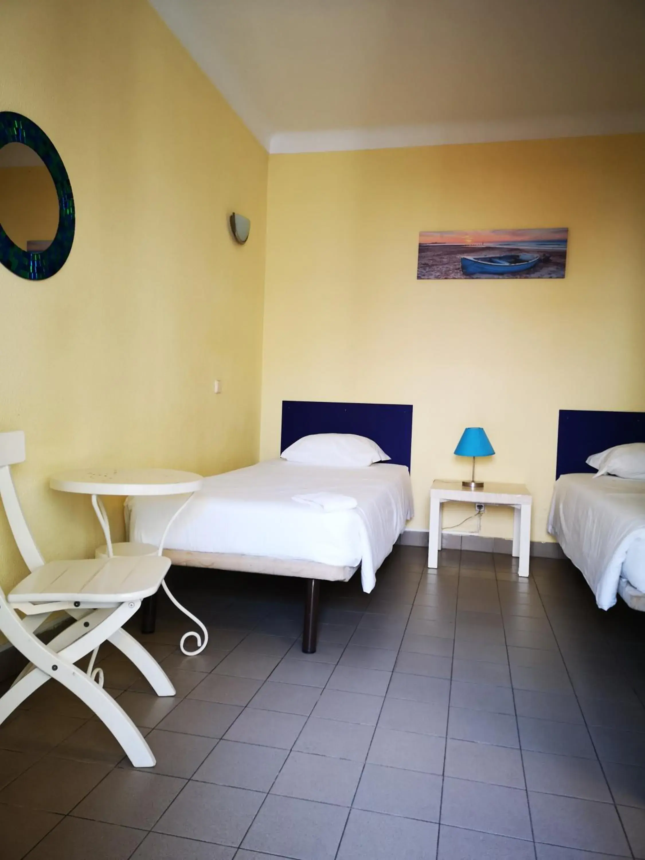 Bedroom, Bed in HI Lagos - Pousada de Juventude Bedroom, Bed in HI Lagos - Pousada de Juventude