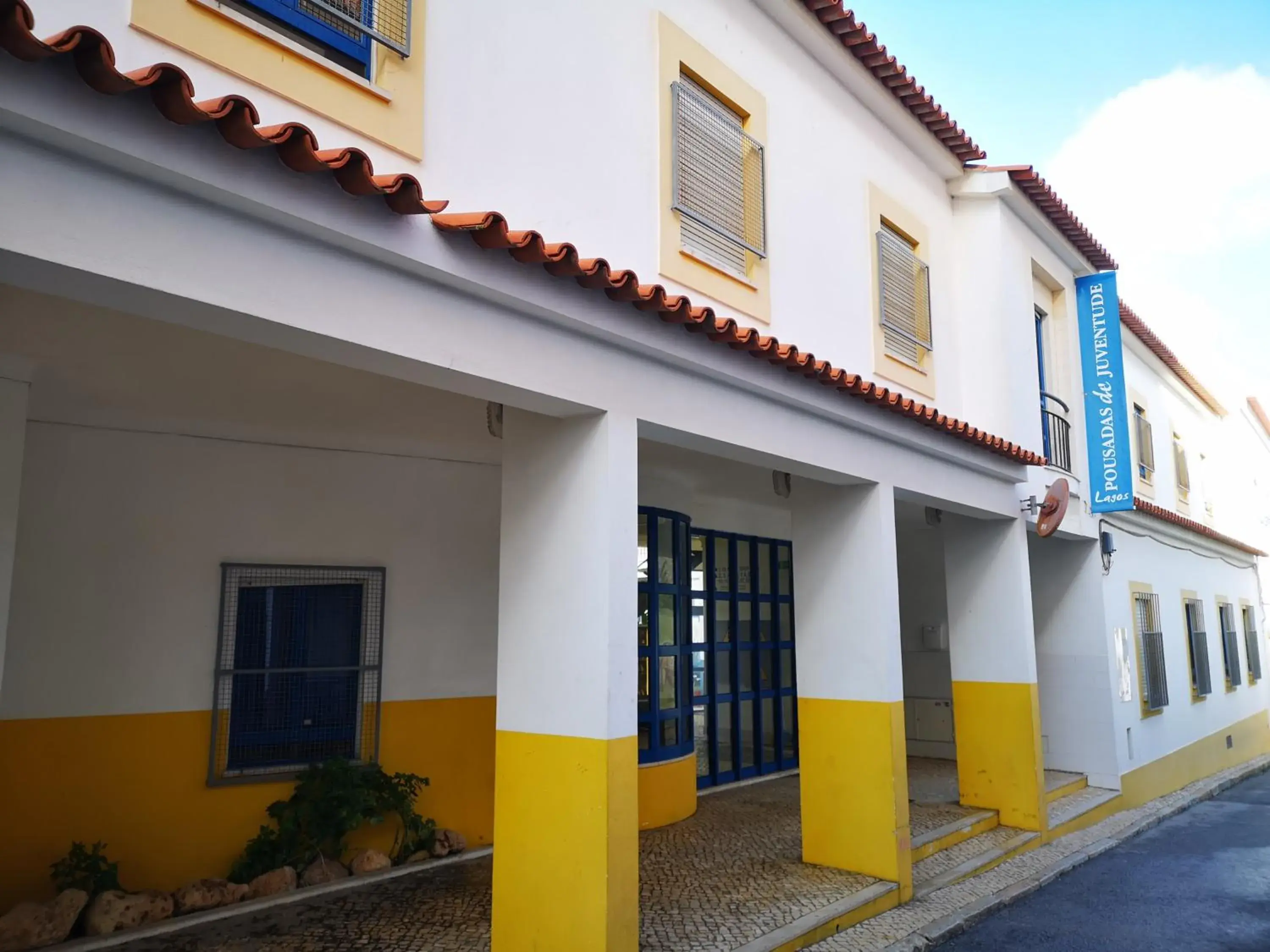Property building in HI Lagos - Pousada de Juventude Property building in HI Lagos - Pousada de Juventude
