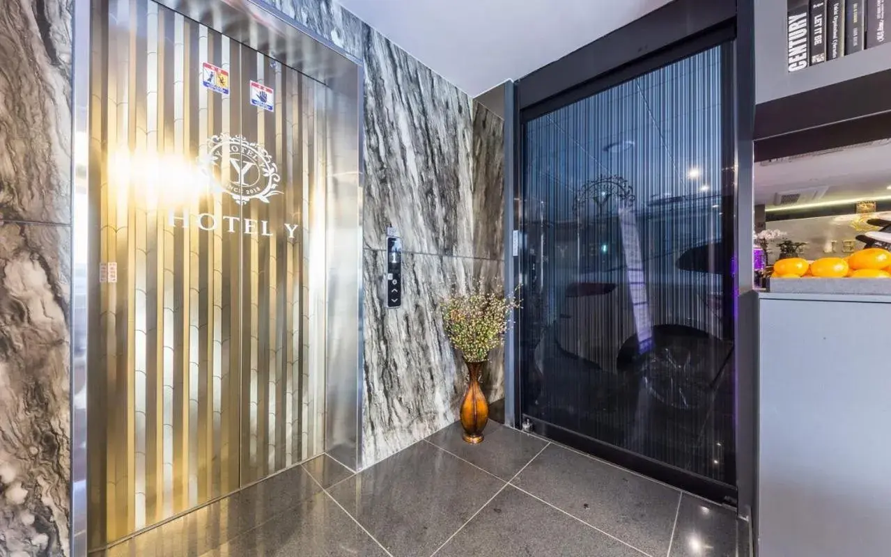 Property building in Eunpyeong Y Hotel Property building in Eunpyeong Y Hotel