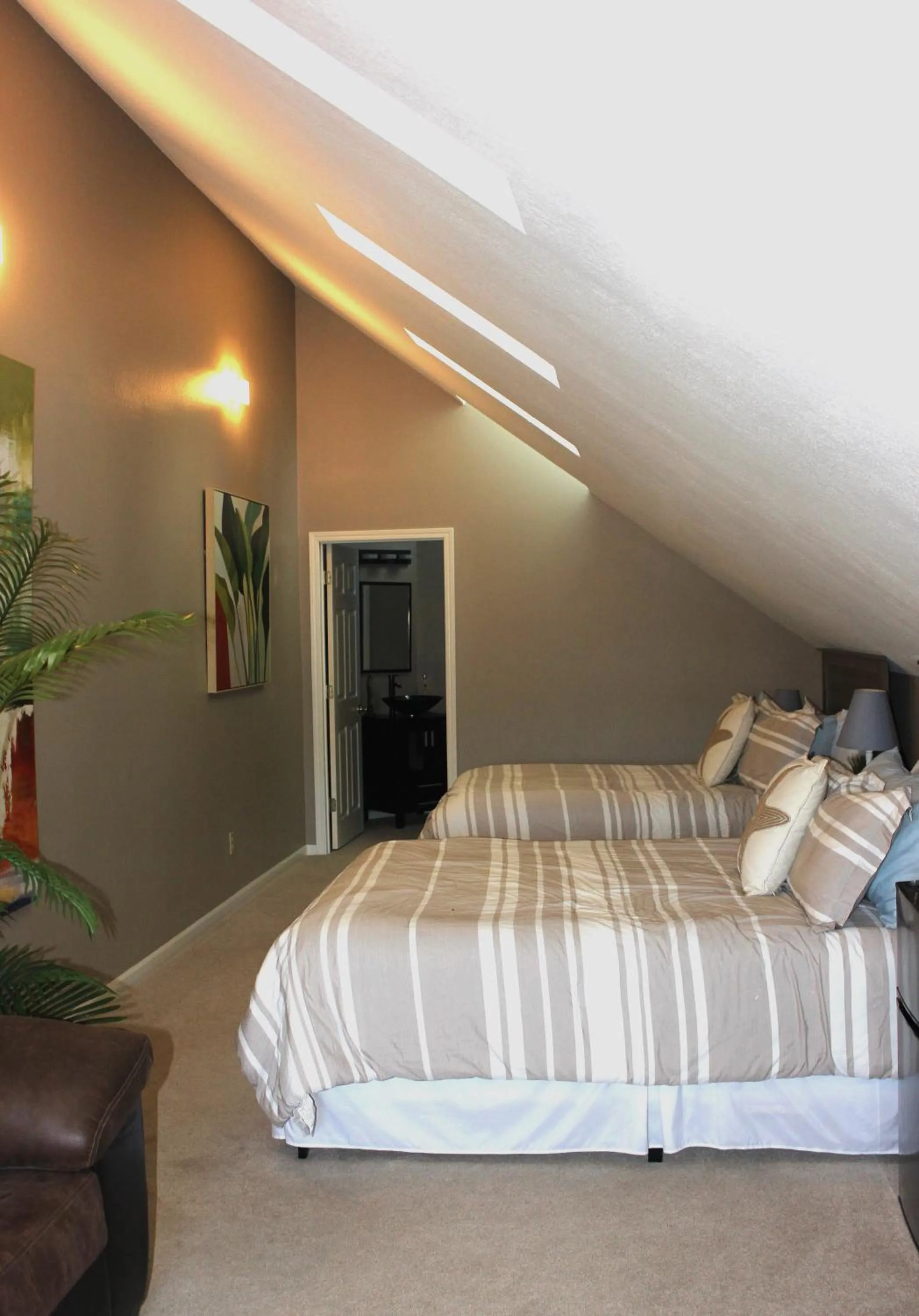 Bed in Sweetgrass Inn Bed & Breakfast