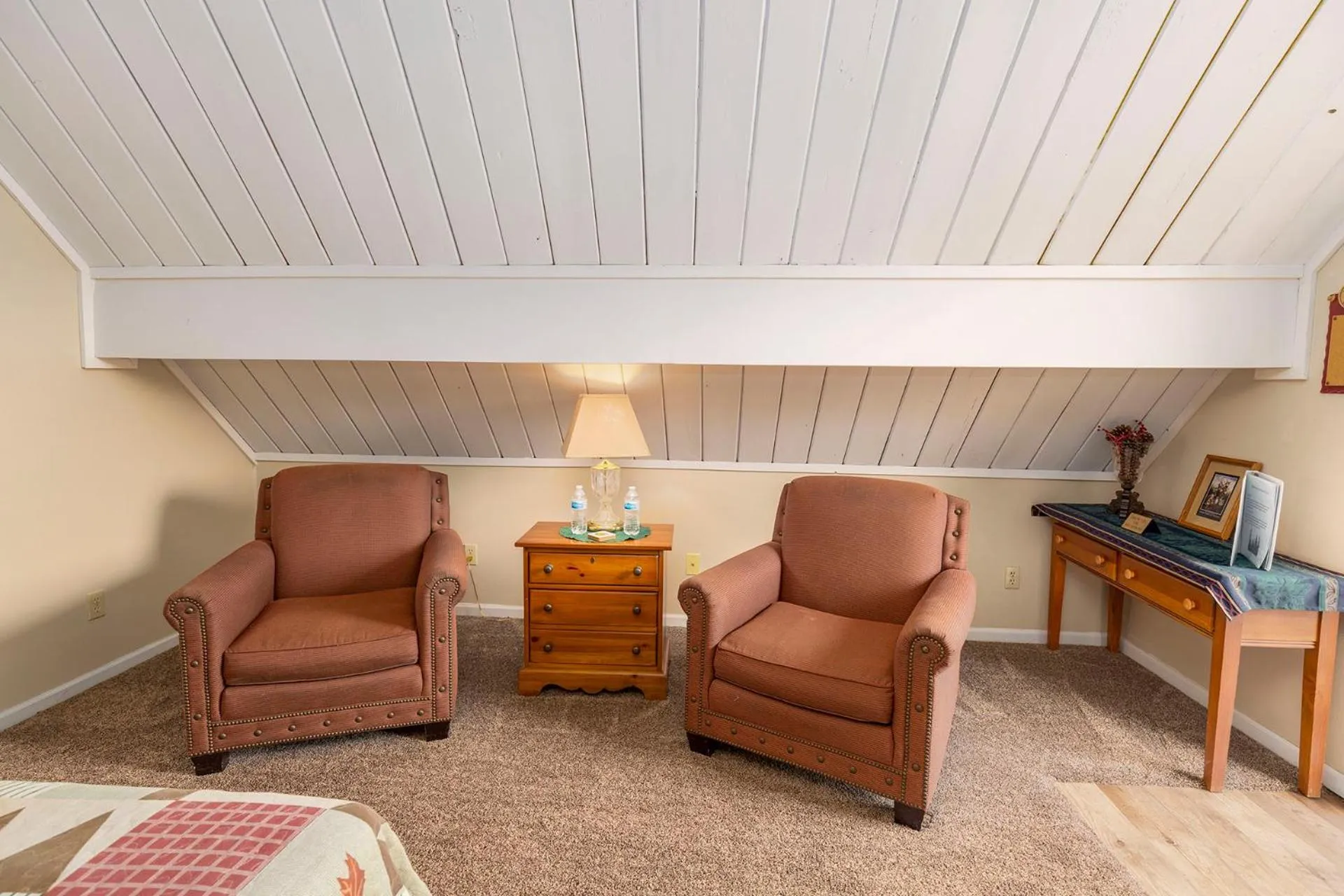 Seating area in Sweetgrass Inn Bed & Breakfast