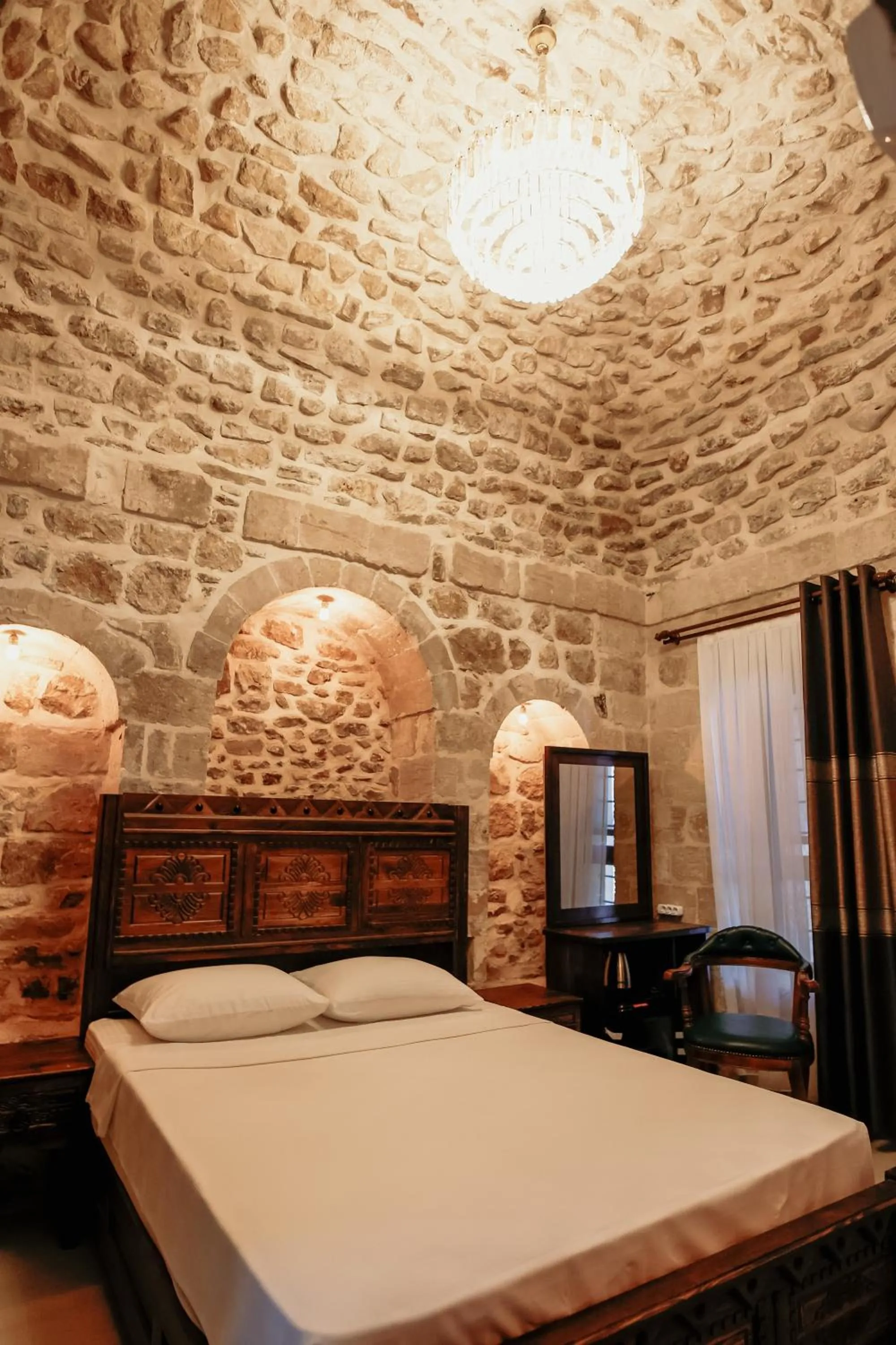 Bed in Minessa Konağı