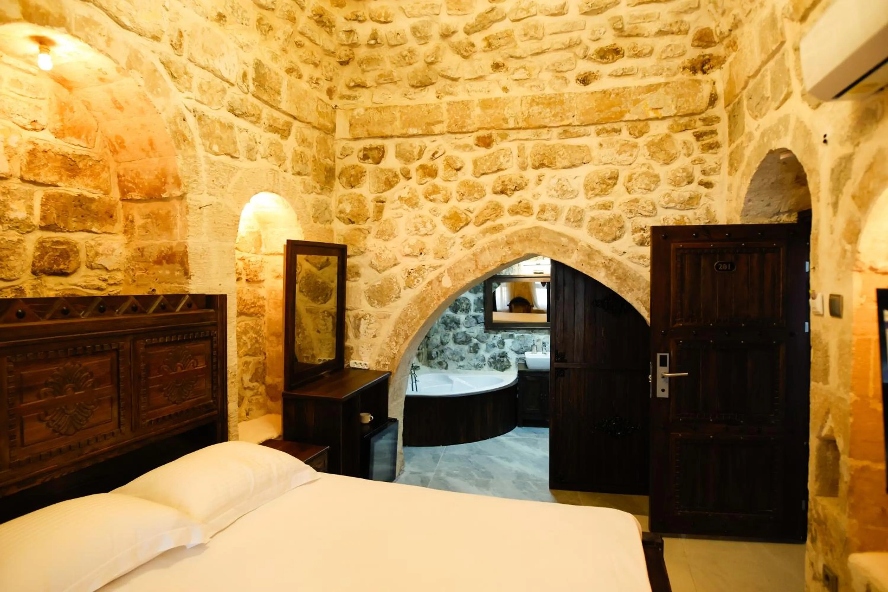 Bed in Minessa Konağı