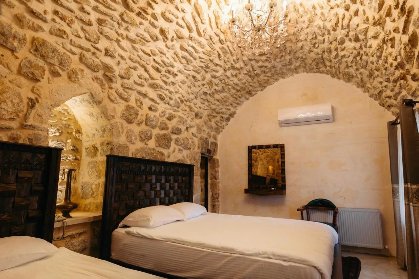 Bed in Minessa Konağı