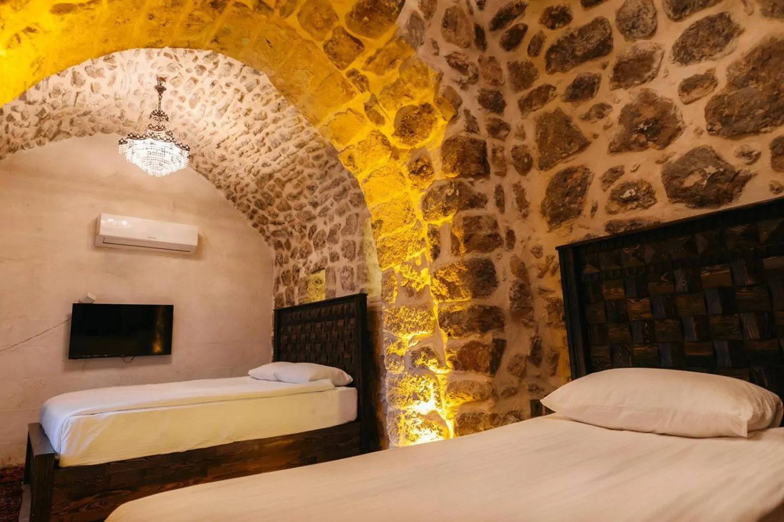 Bed in Minessa Konağı