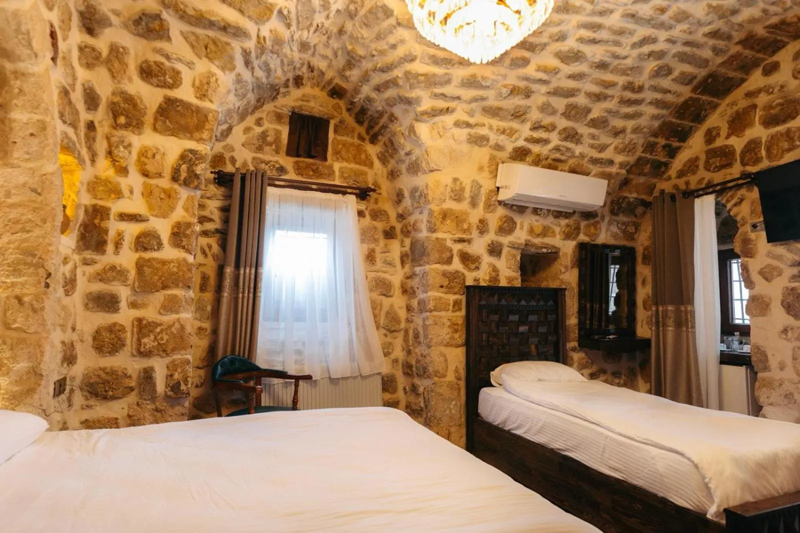 Bed in Minessa Konağı