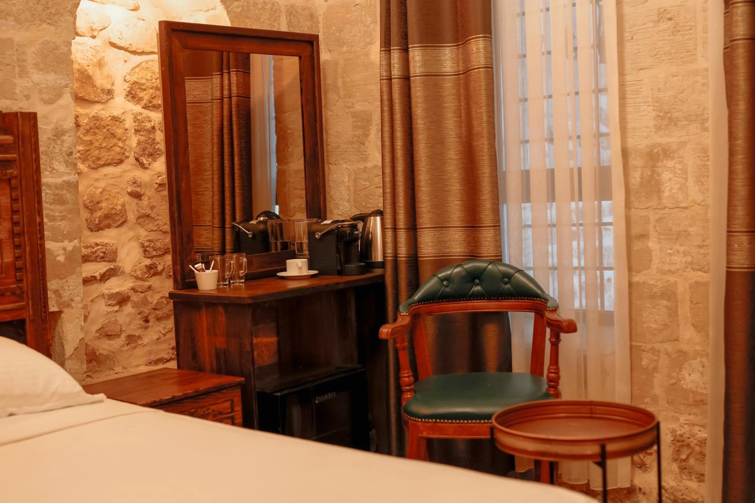 Bed in Minessa Konağı