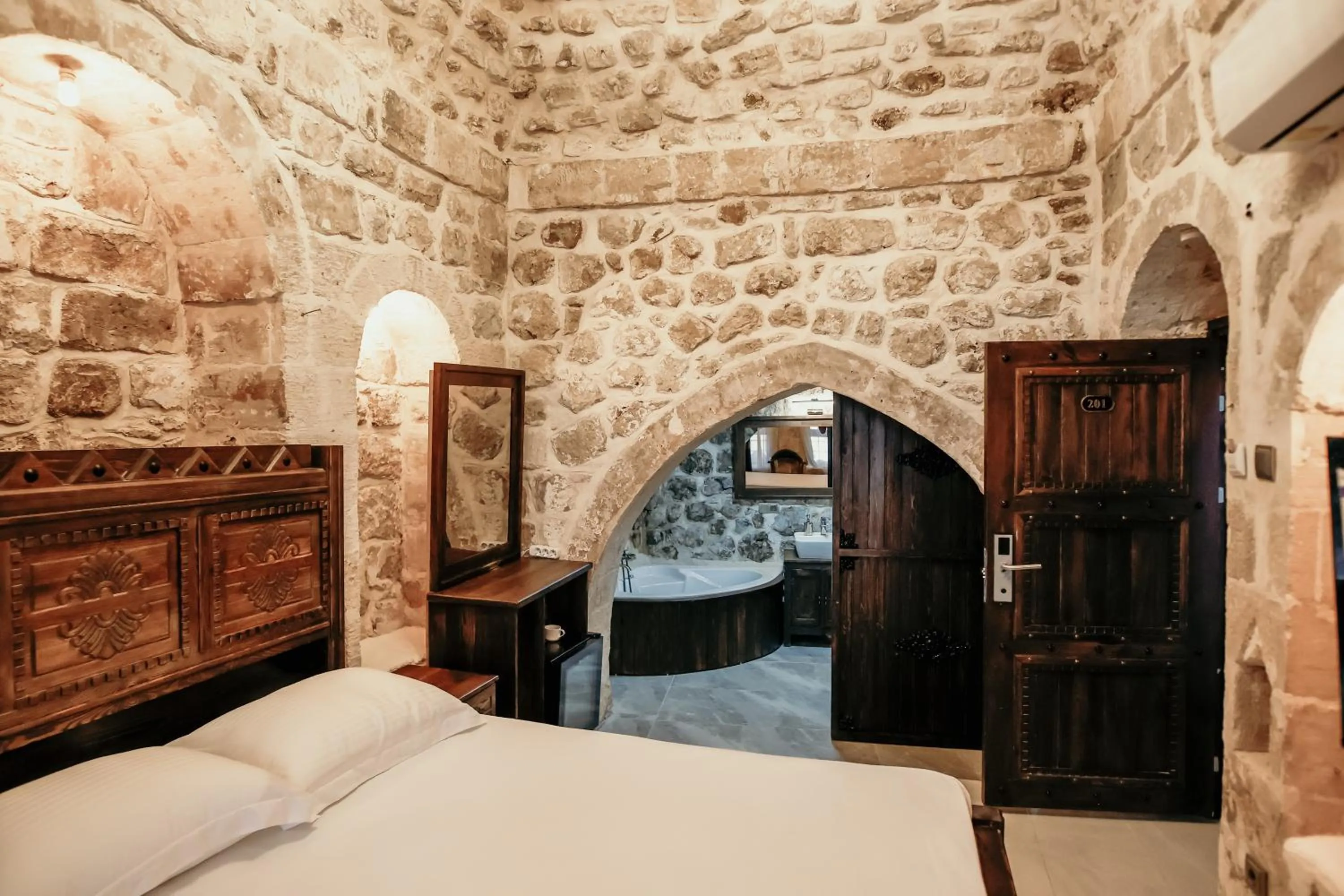 Bed in Minessa Konağı