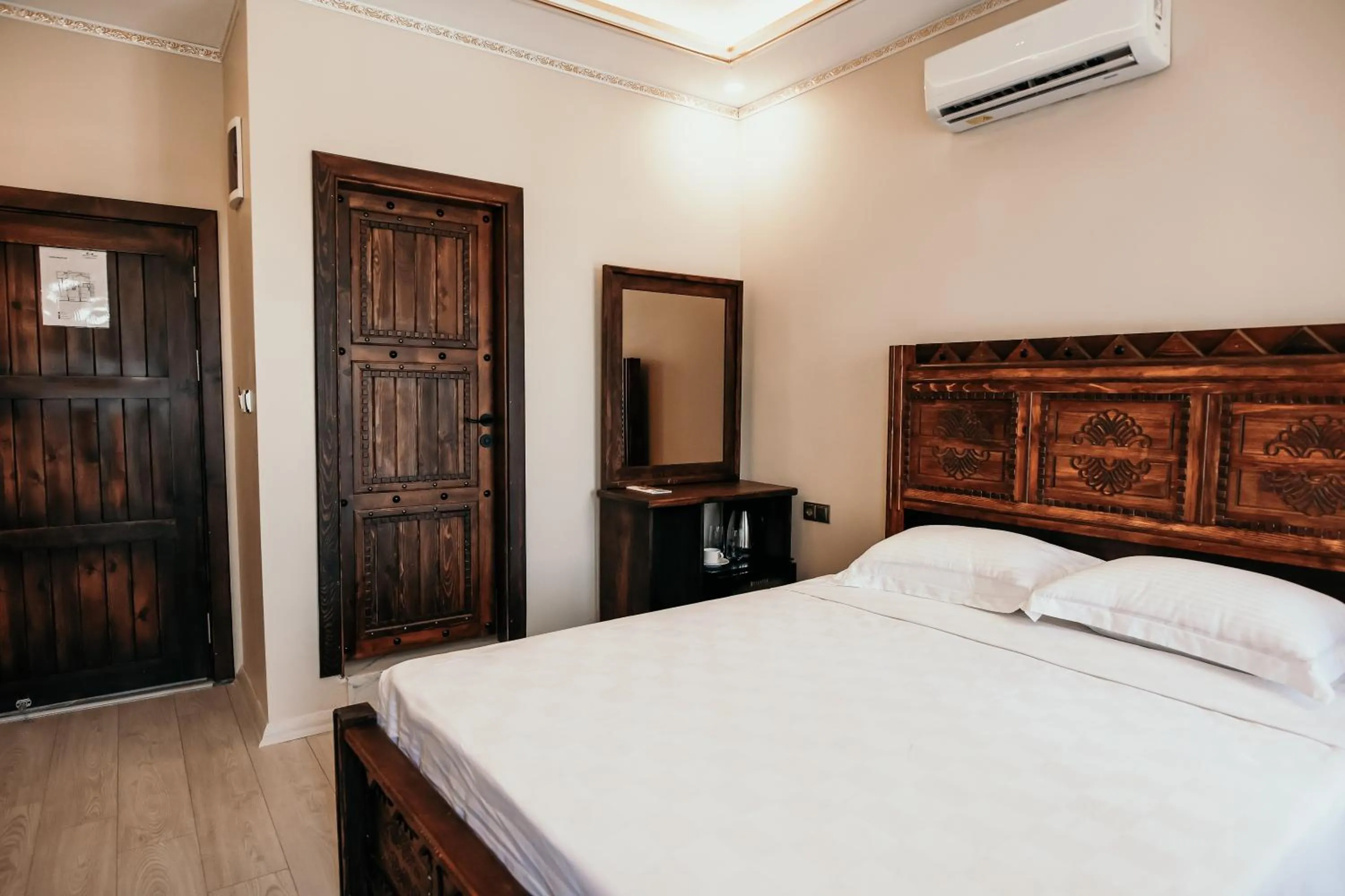 Bed in Minessa Konağı