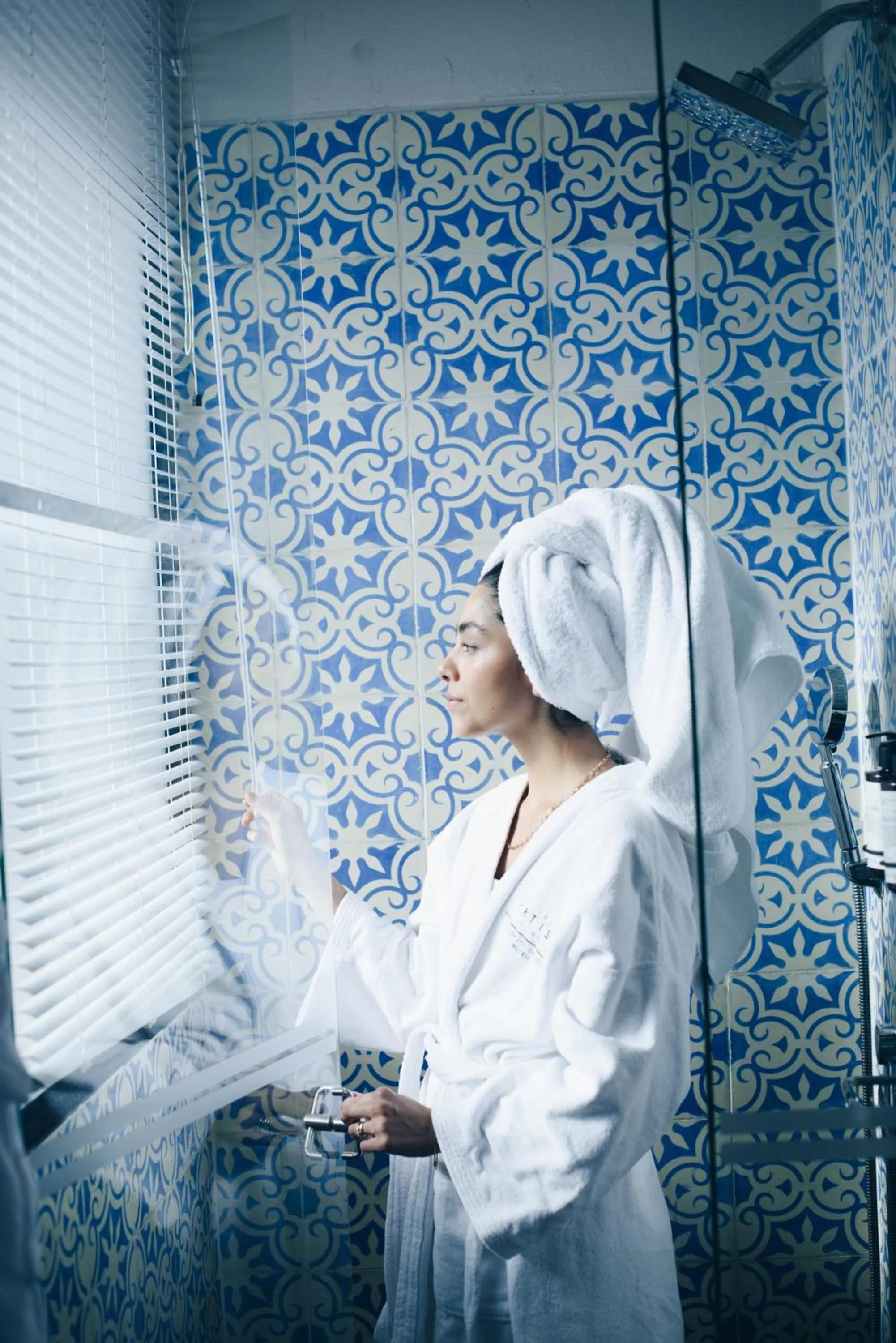 Shower in The Artisan D.C. Hotel, Autograph Collection