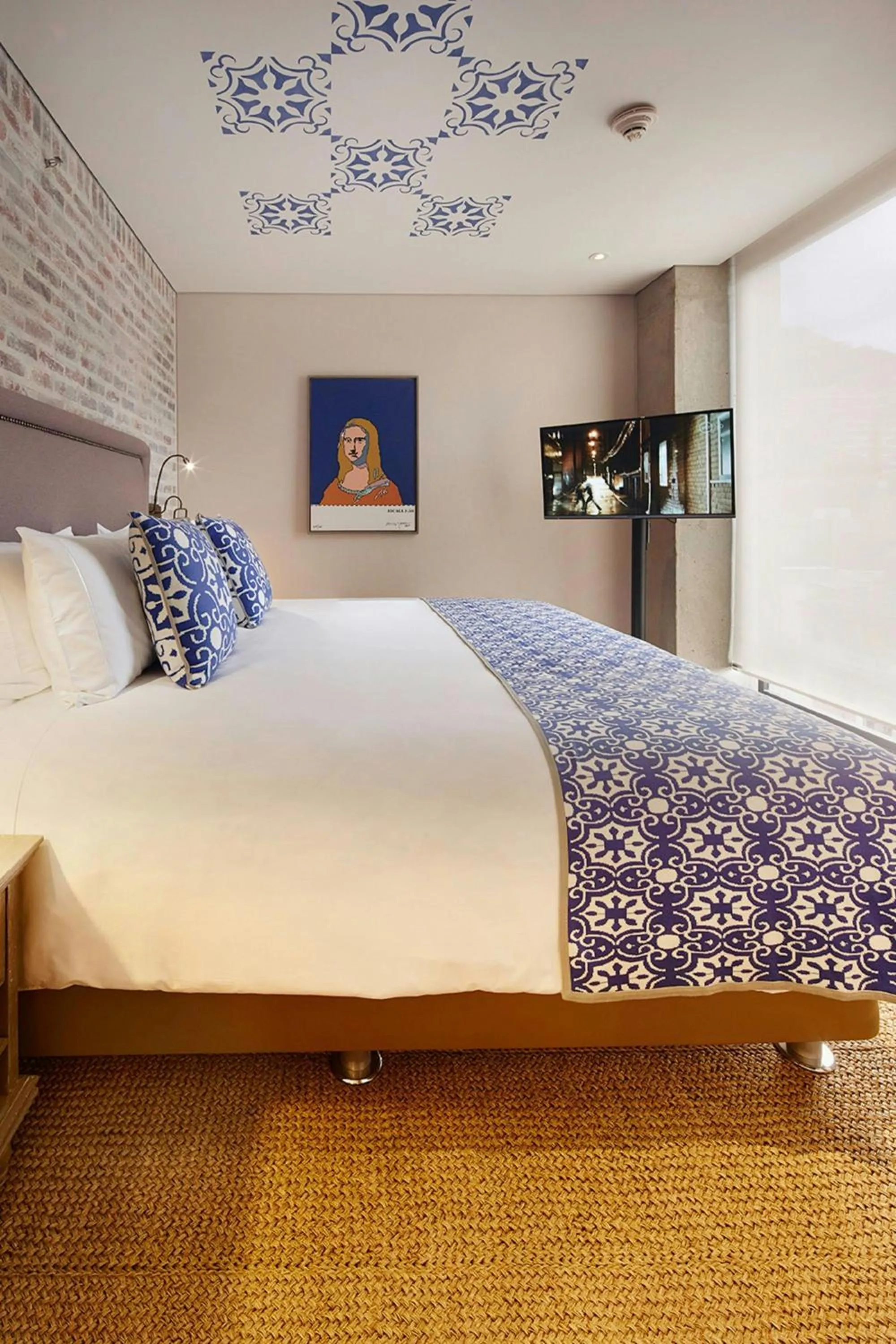 Bedroom, Bed in The Artisan D.C. Hotel, Autograph Collection