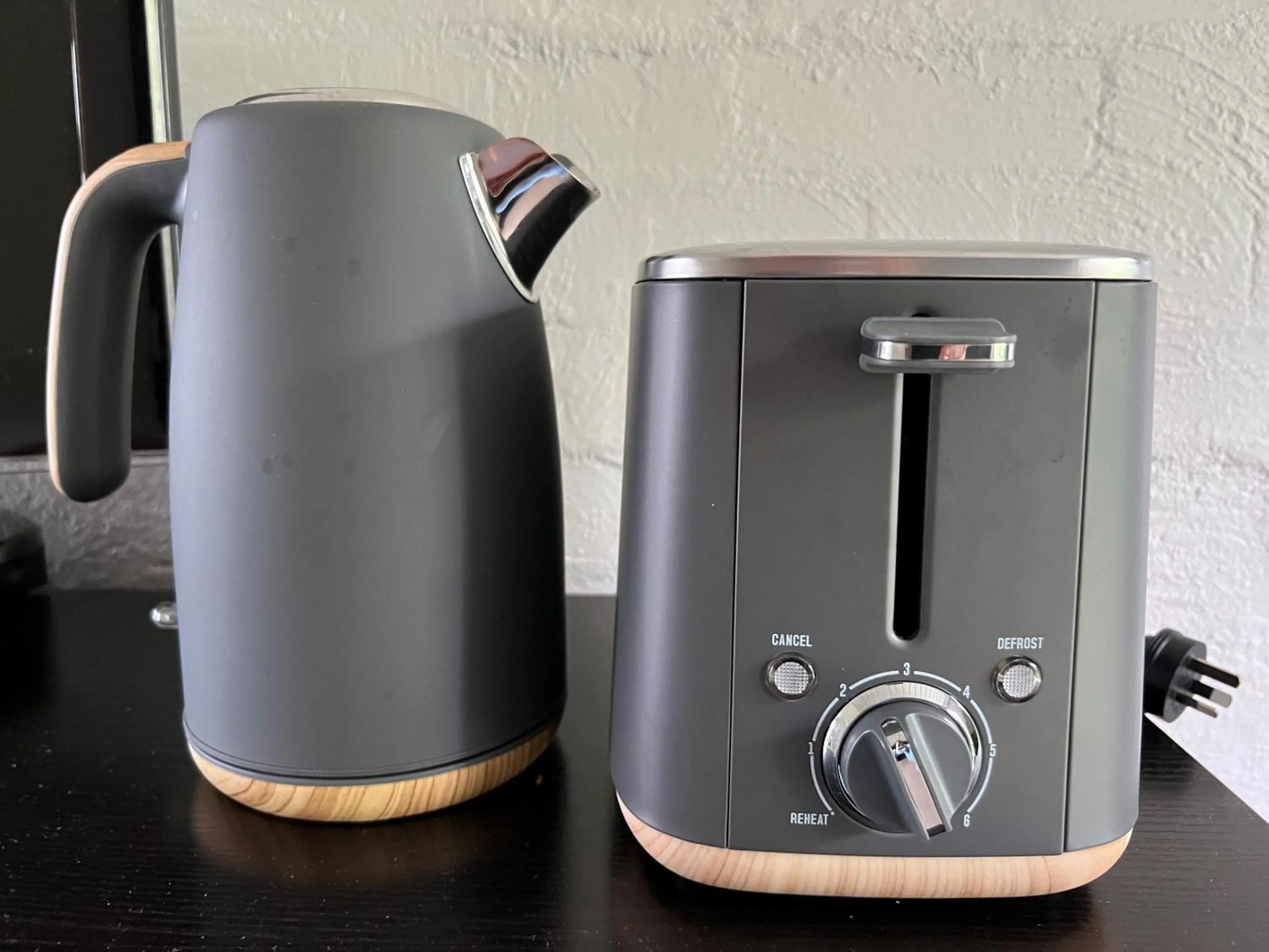 Coffee/tea facilities in Riverbank Park MOTEL